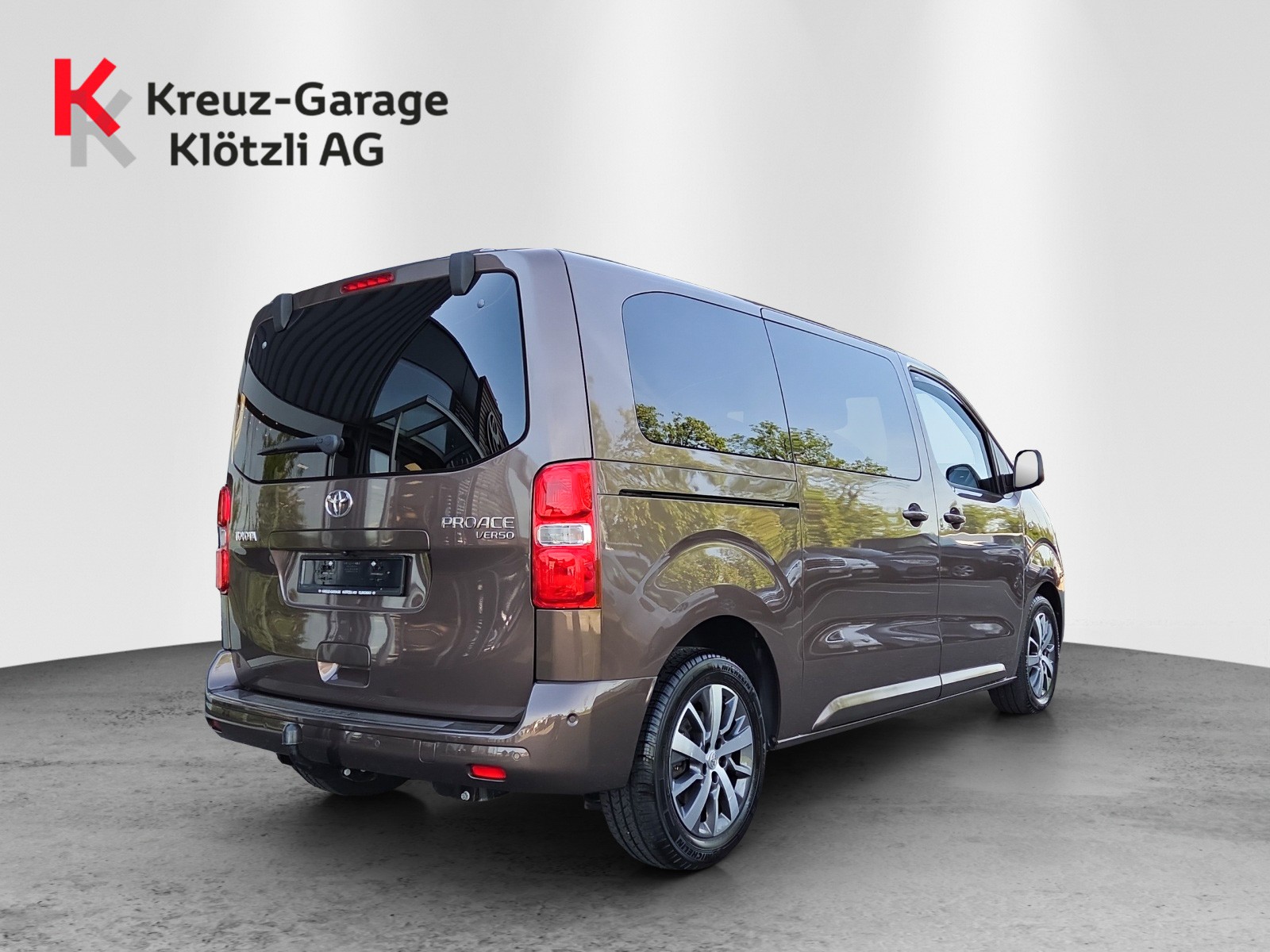 TOYOTA Proace Verso 2.0 D-4D Trend Medium Automatic-image-2