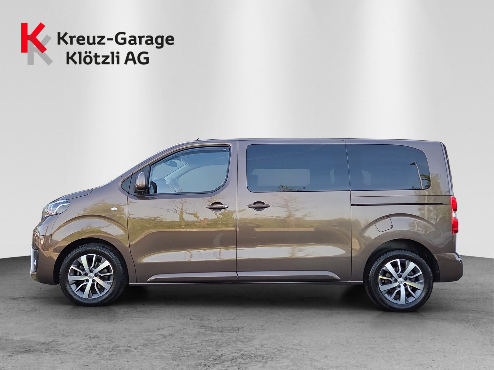 TOYOTA Proace Verso 2.0 D-4D Trend Medium Automatic-image-5