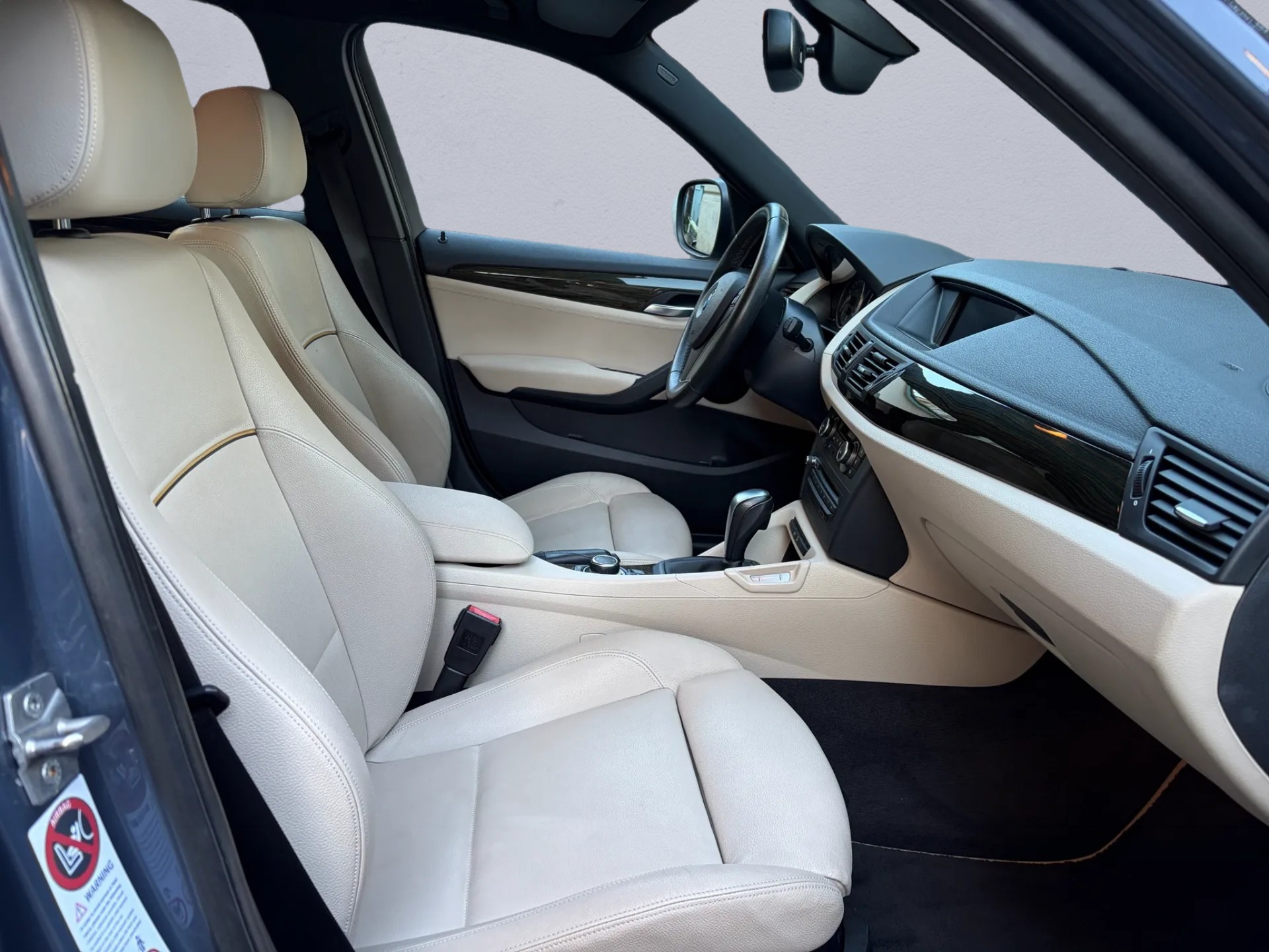 BMW X1 xDrive 18d Steptronic-image-11