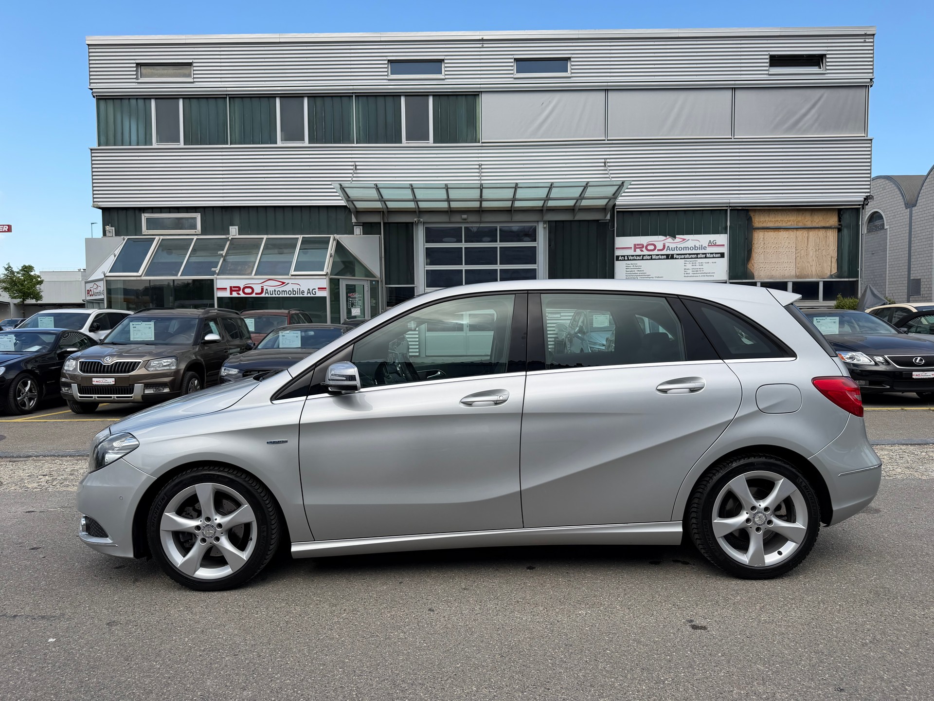 MERCEDES-BENZ B 180 Active Edition