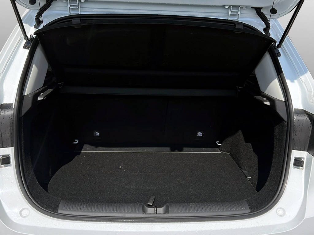 MG ZS 1.5 Hybrid+ Luxury-image-12