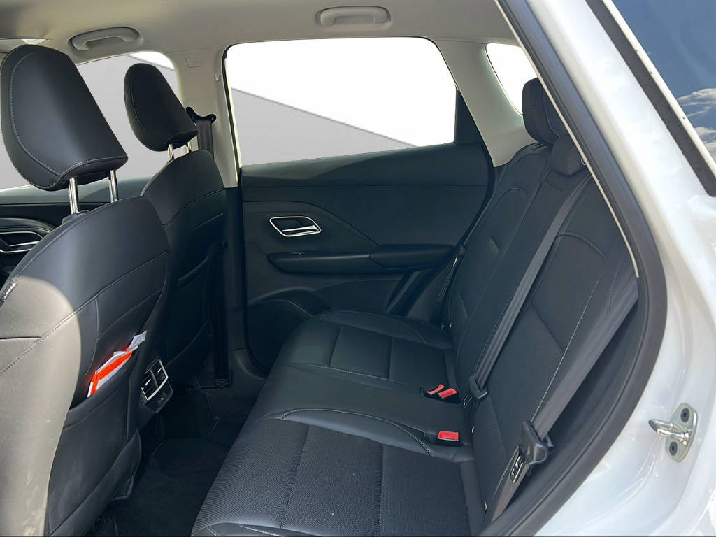MG ZS 1.5 Hybrid+ Luxury-image-11