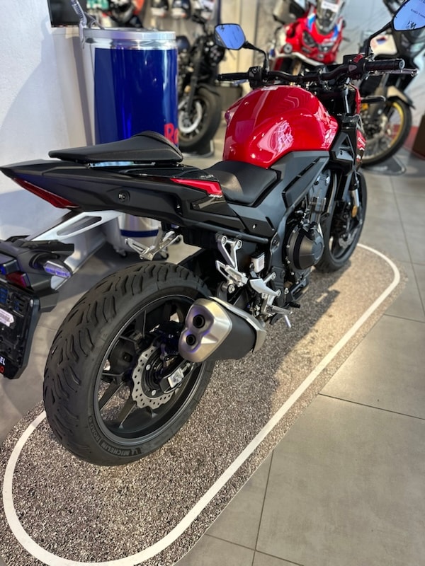 HONDA CB 500 Hornet-image-1