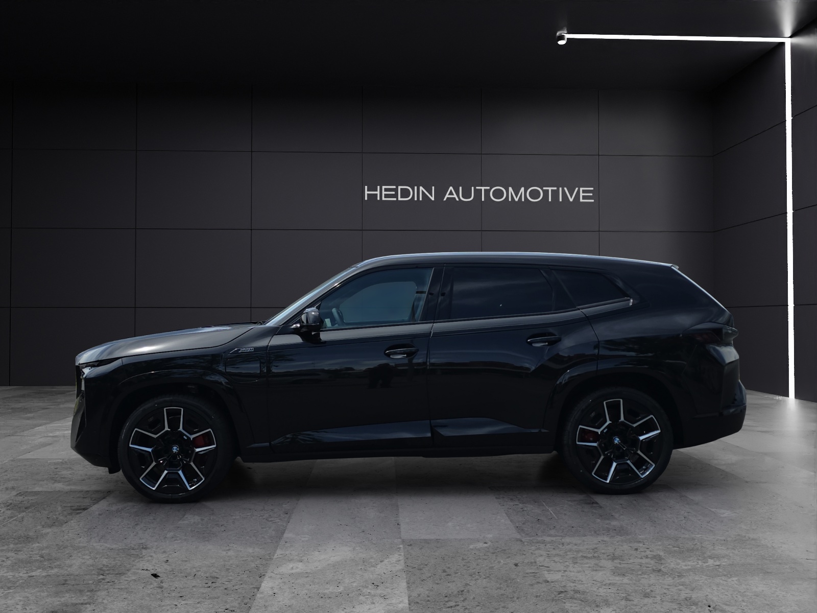 BMW XM xDrive 50e PHEV Steptronic-showroom-element-2