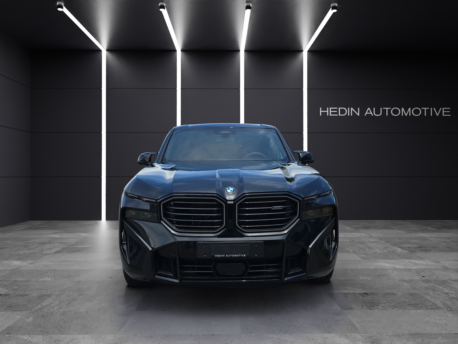 BMW XM xDrive 50e PHEV Steptronic-showroom-element-1