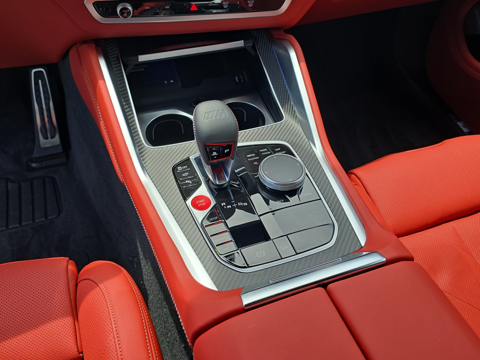 BMW XM xDrive 50e PHEV Steptronic-image-10