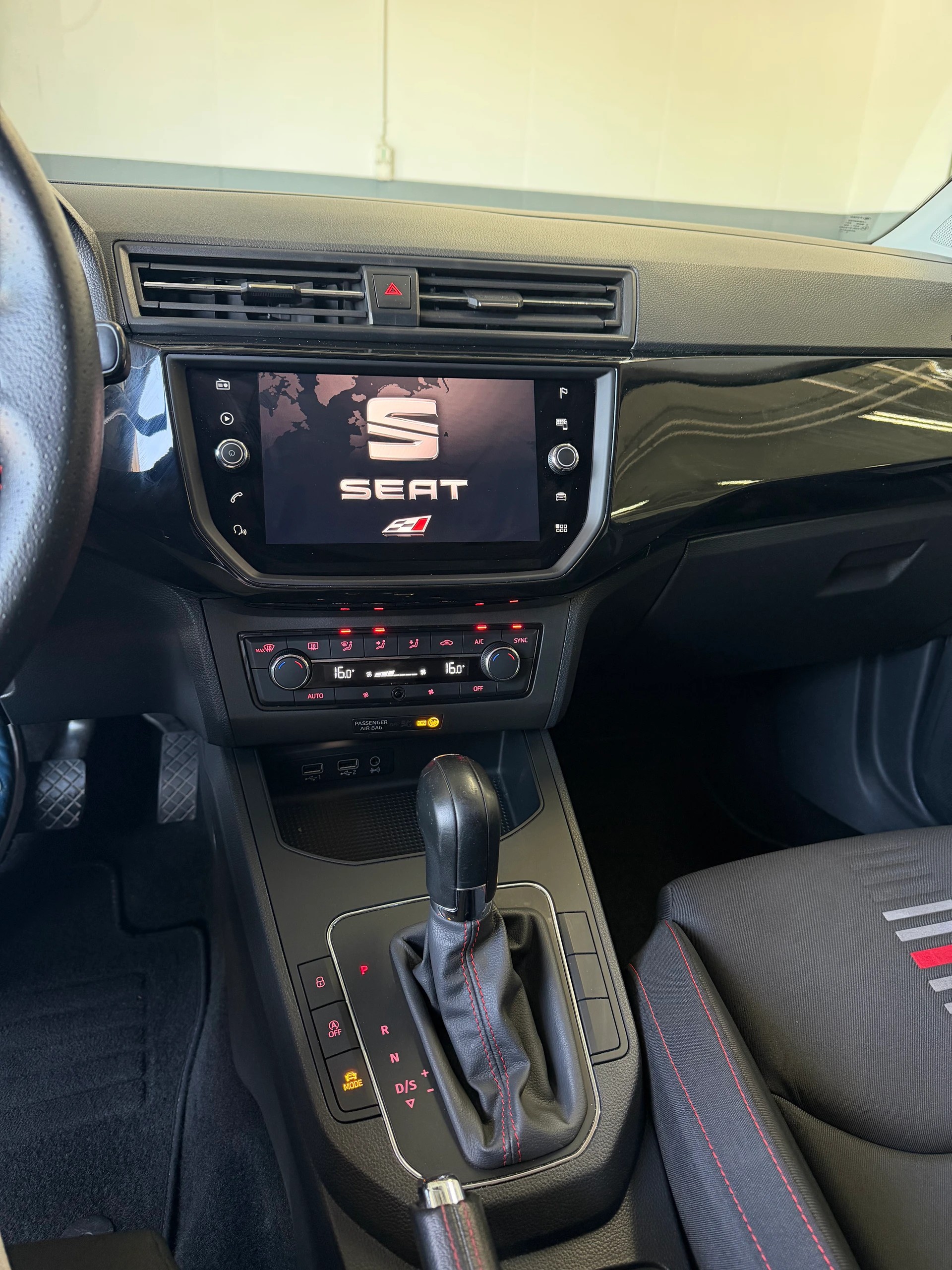 SEAT Ibiza 1.0 EcoTSI FR DSG-image-12