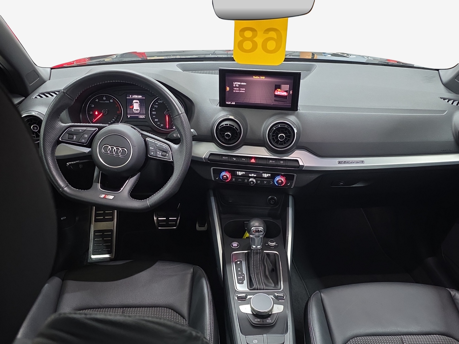 AUDI Q2 2.0 TFSI sport quattro S-tronic-image-8