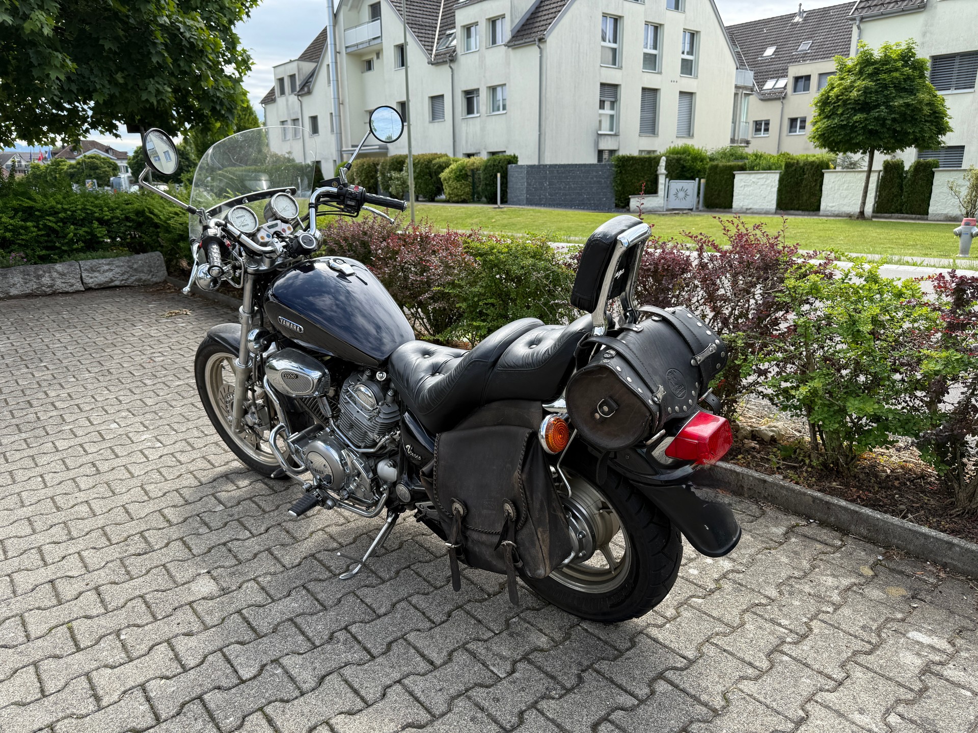 YAMAHA XV 1100 Virago-image-4