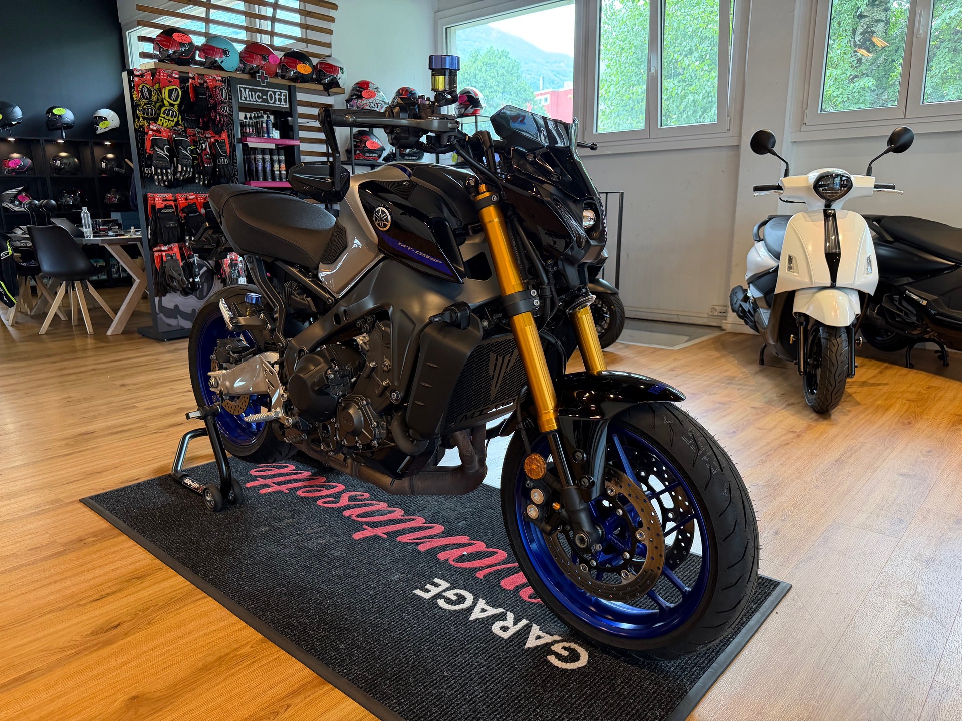 YAMAHA MT-09 SP ABS-image-1