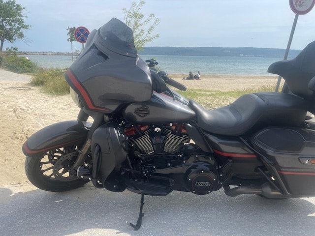HARLEY-DAVIDSON FLHXSE Street Glide ABS CVO 117-image-3