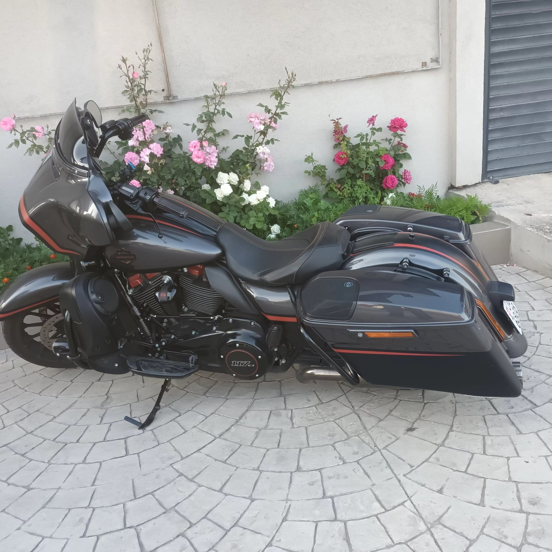 HARLEY-DAVIDSON FLHXSE Street Glide ABS CVO 117-image-1