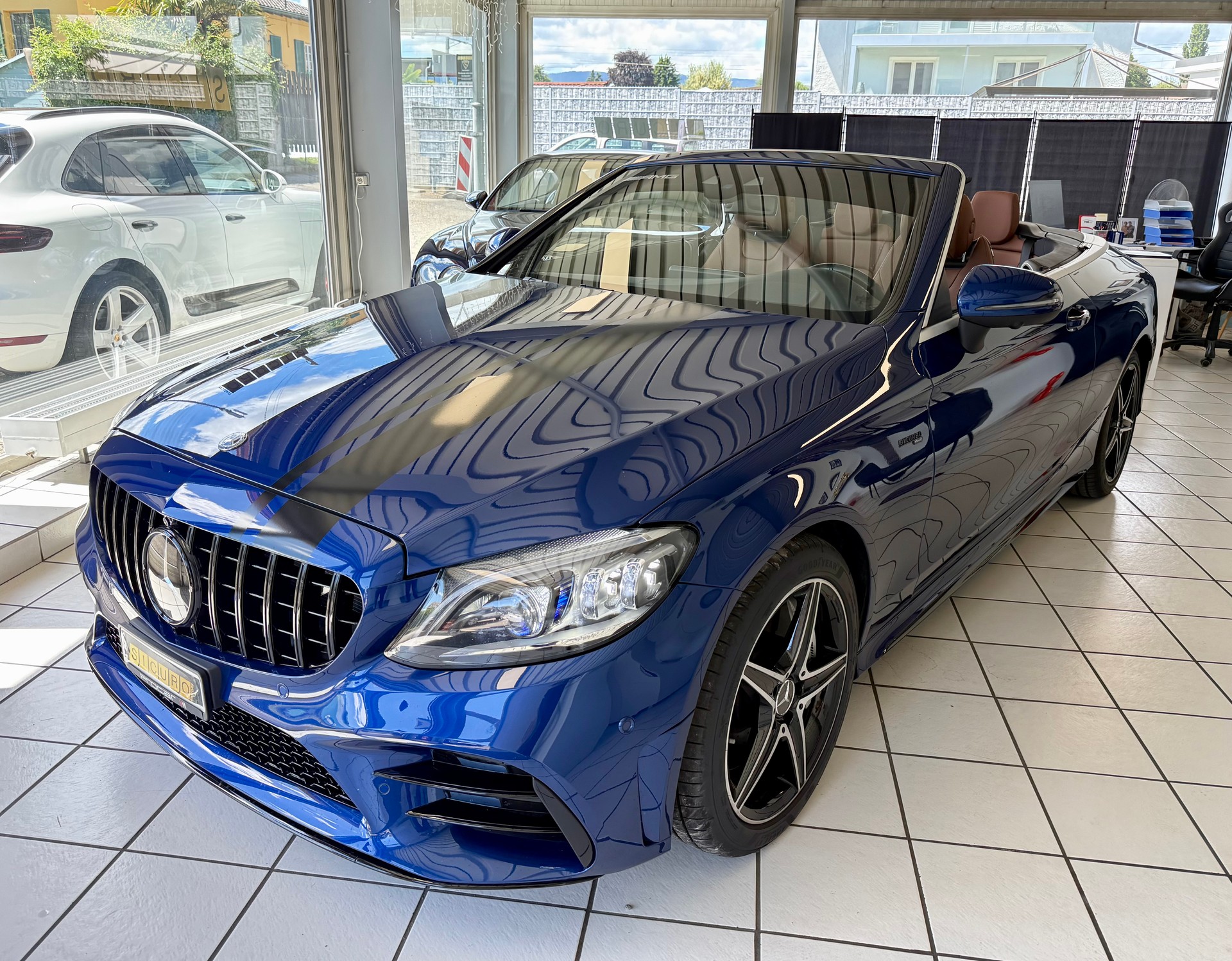 MERCEDES-BENZ C 43 Cabriolet AMG 4Matic 9G-Tronic-showroom-element-3