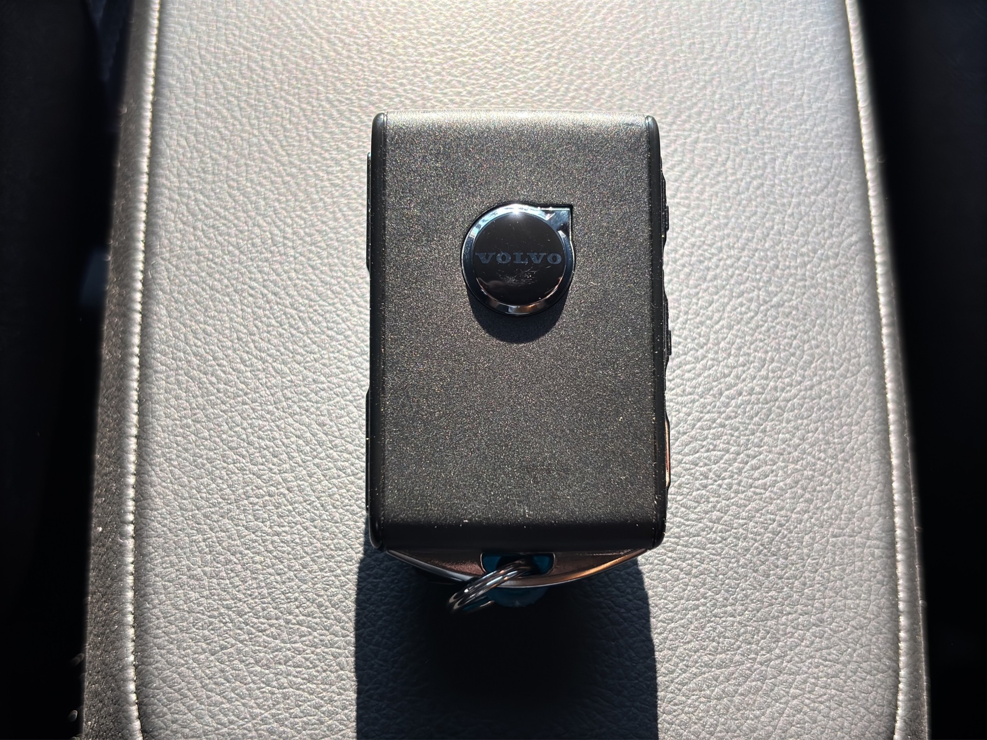 VOLVO XC40 2.0 B3 MH Plus Dark-image-20