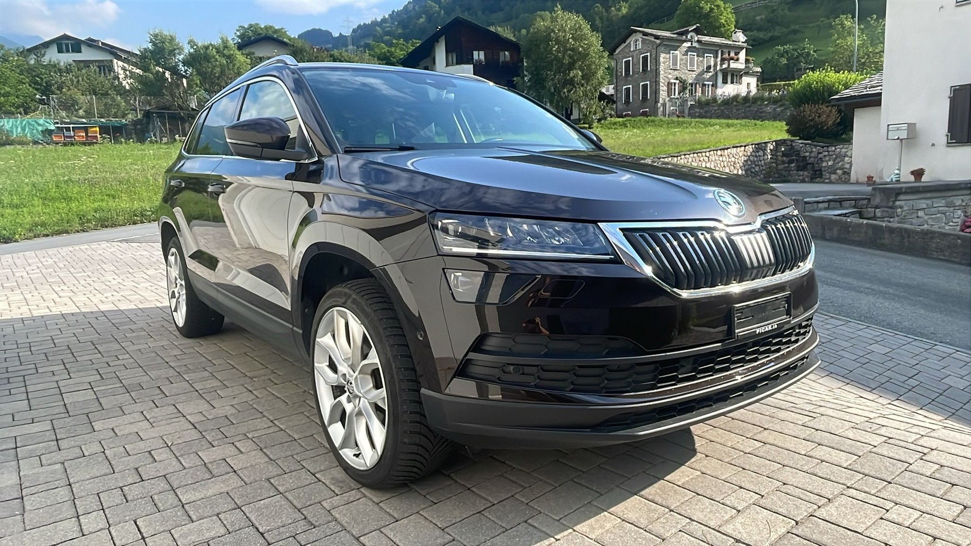 SKODA Karoq 2.0 TDI CR Ambition 4x4 DSG-image-1