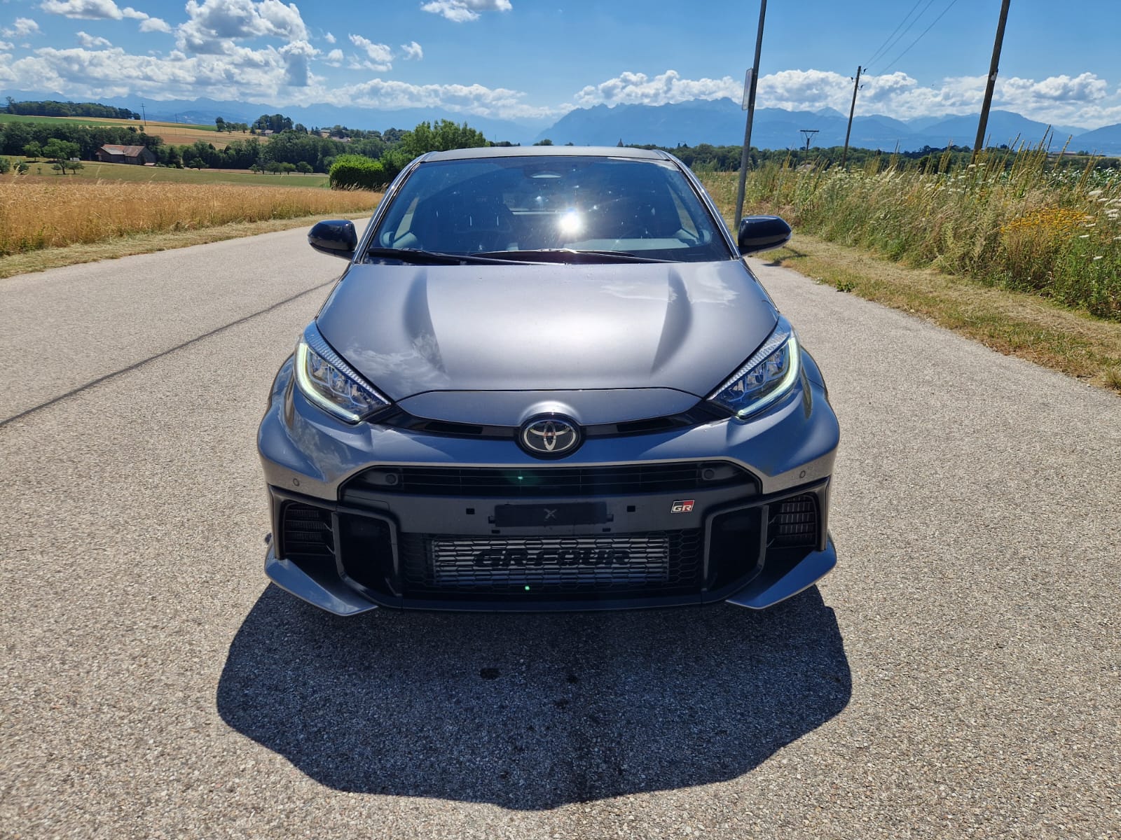 TOYOTA Yaris 1.6 GR Sport A-image-1