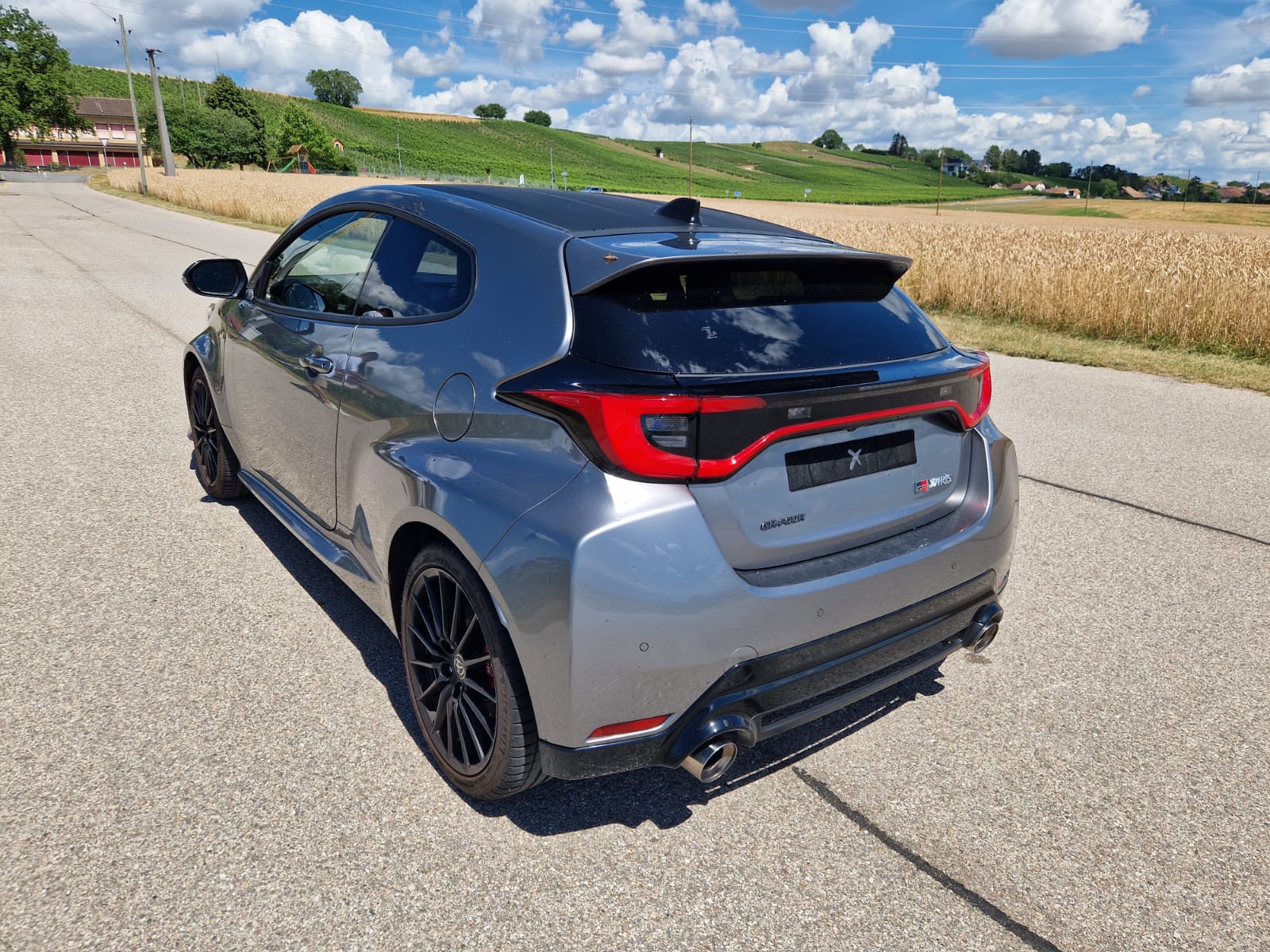 TOYOTA Yaris 1.6 GR Sport A-image-7