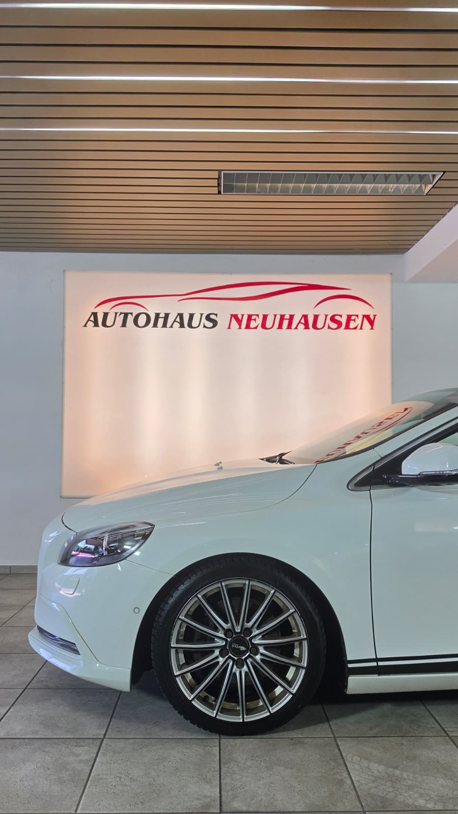 VOLVO VOLVO V40 D4, HEICO SPORTIV UMBAU, FRISCH AB SERVICE UND FRISCH AB MFK-image-4