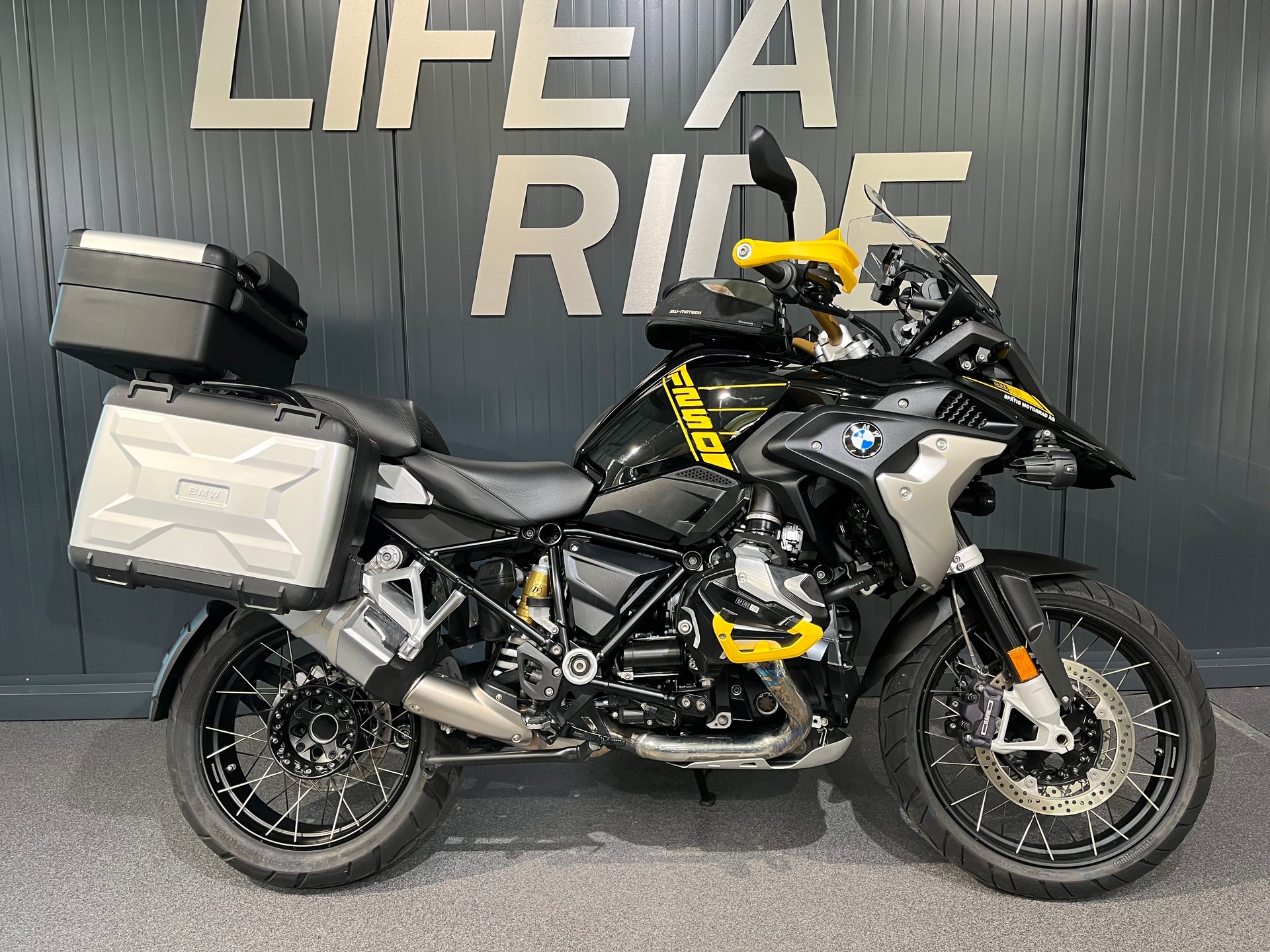 BMW R 1250 GS - 40 Years Edition-image-0