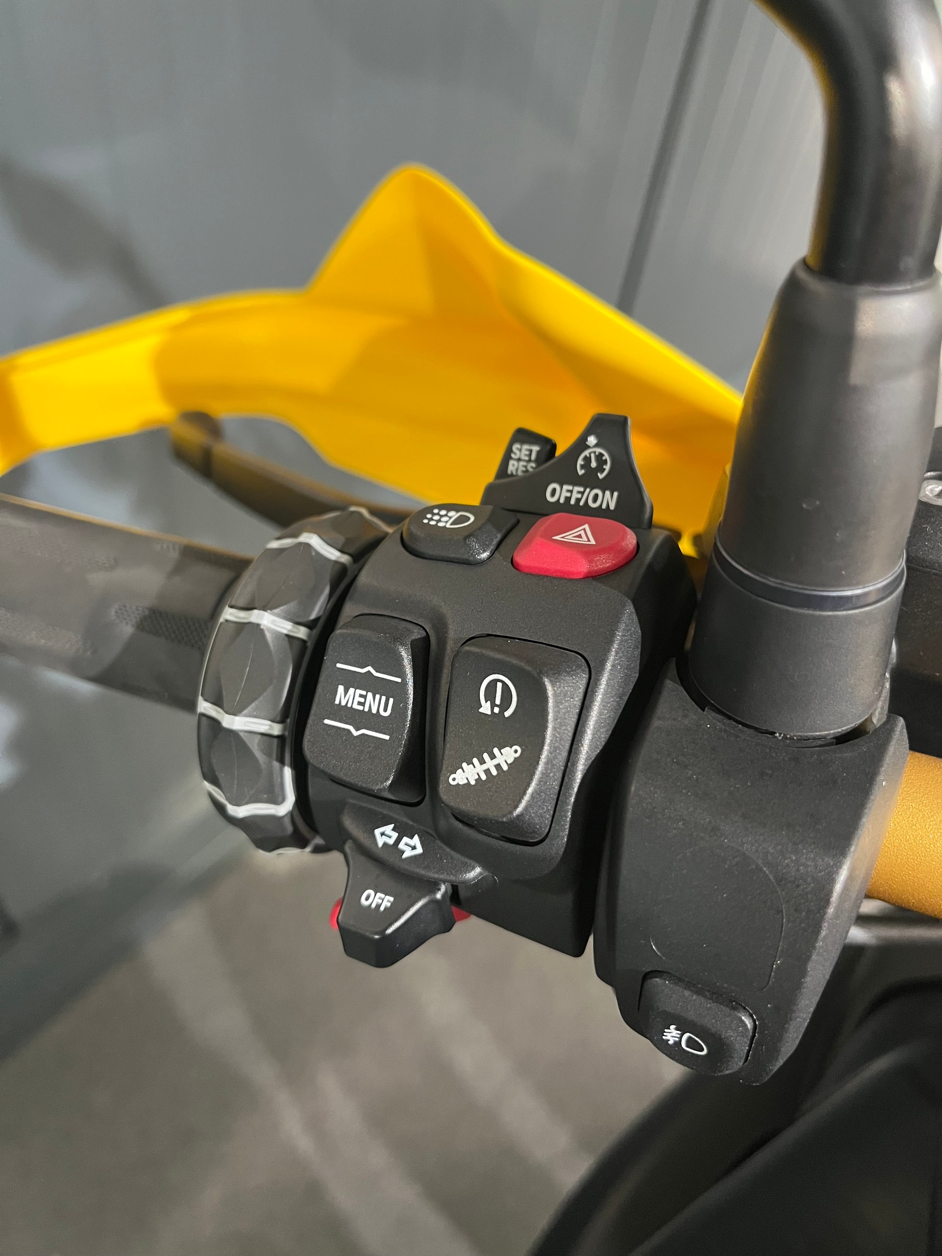 BMW R 1250 GS - 40 Years Edition-image-3