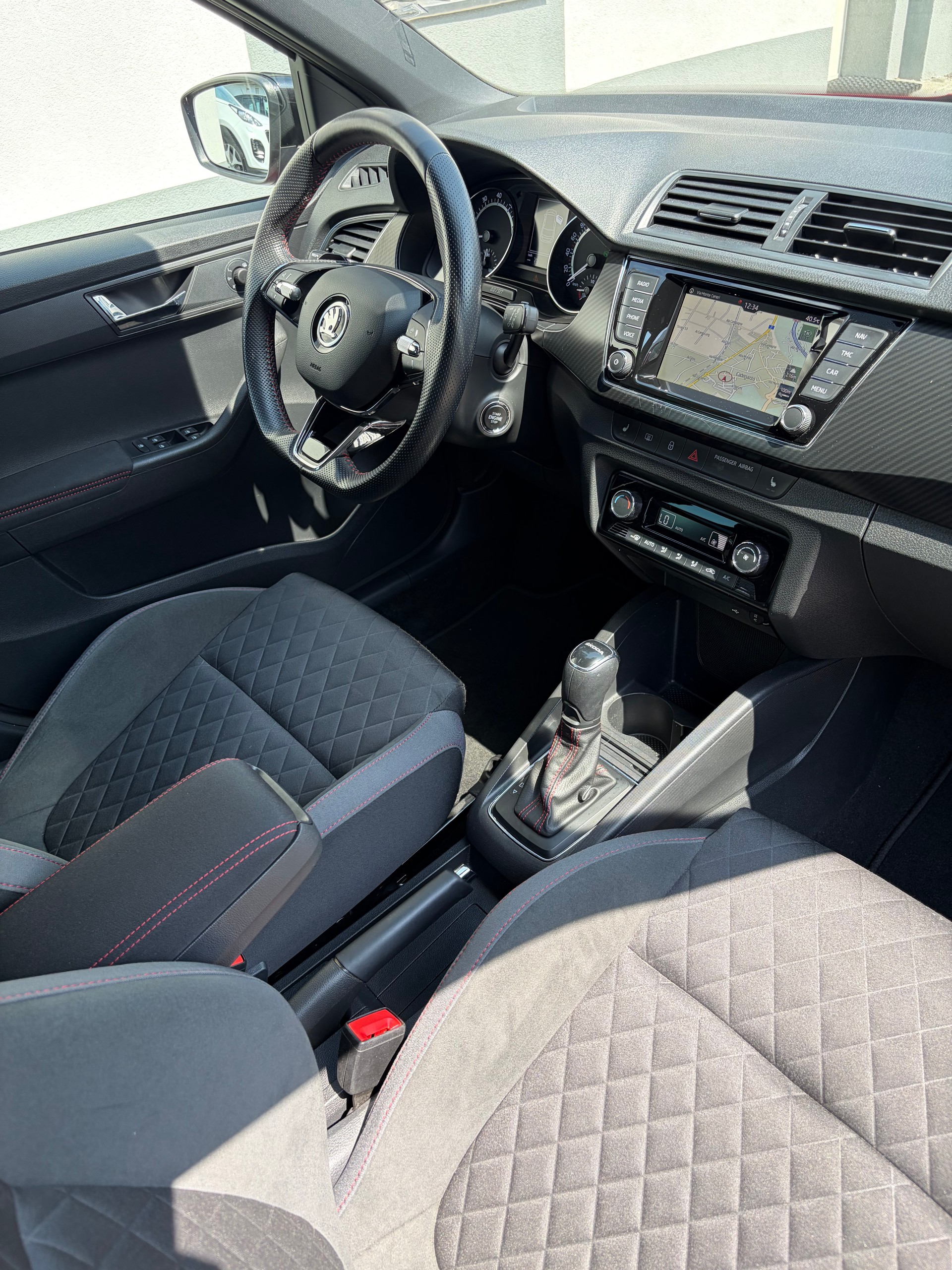 SKODA Fabia 1.0 TSI Monte Carlo DSG-image-5