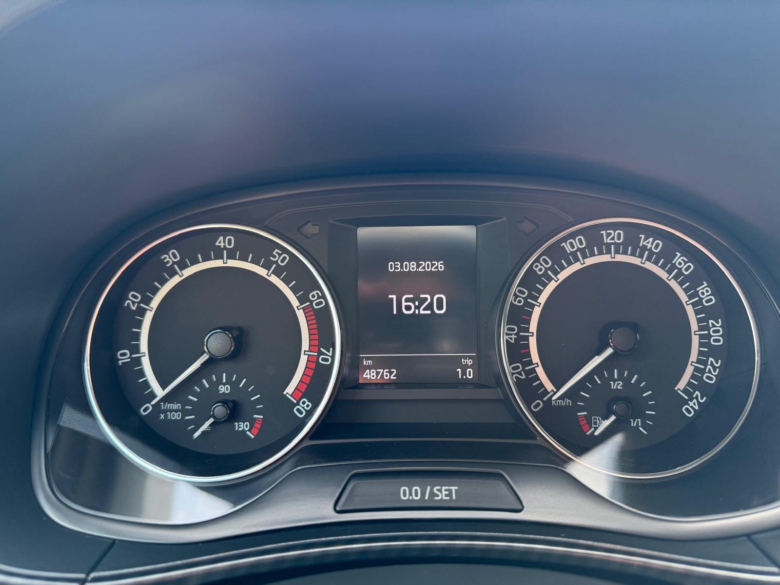 SKODA Fabia 1.0 TSI Monte Carlo DSG-image-14