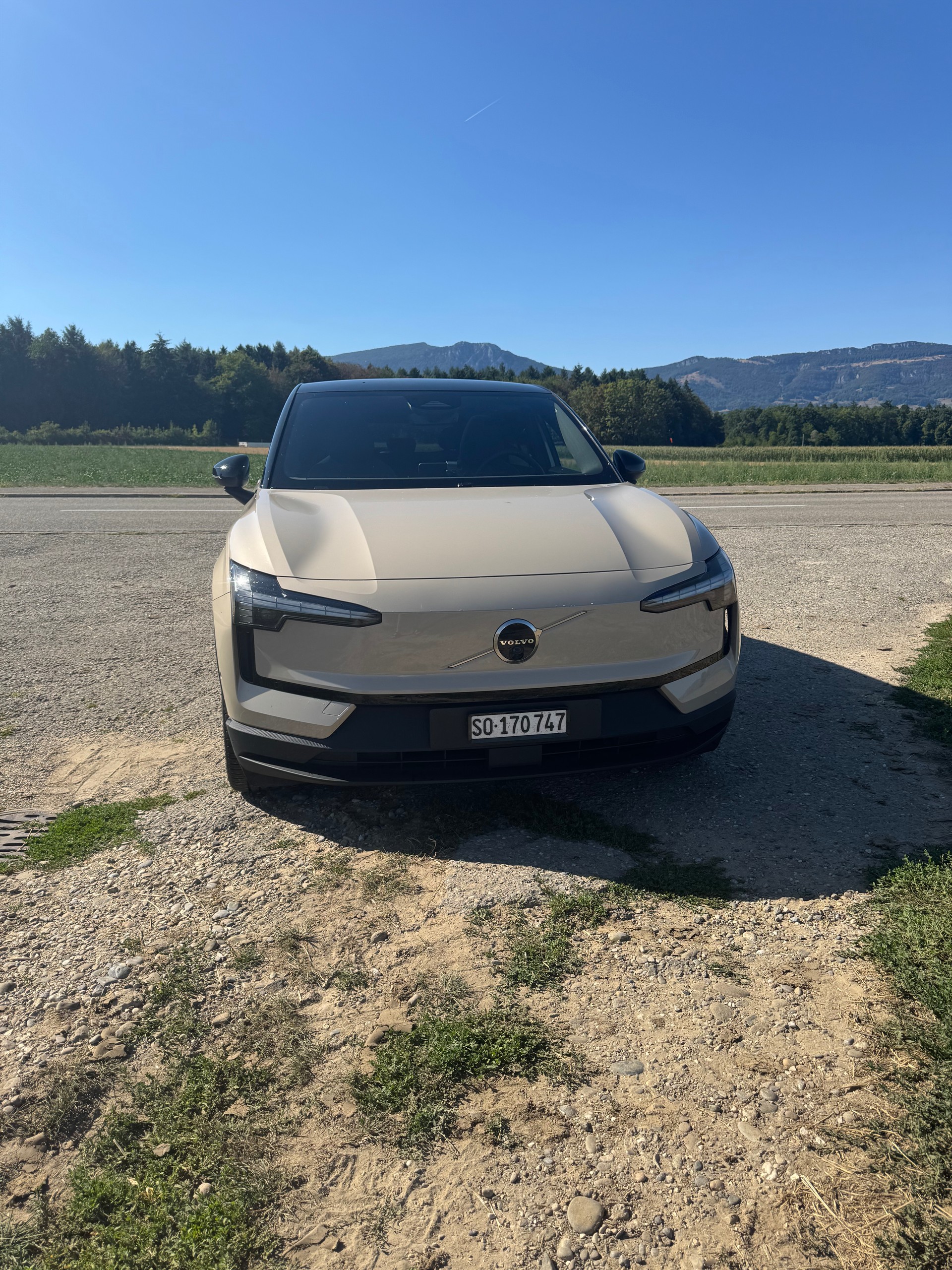 VOLVO E60 Twin Ultra Performance AWD-image-1