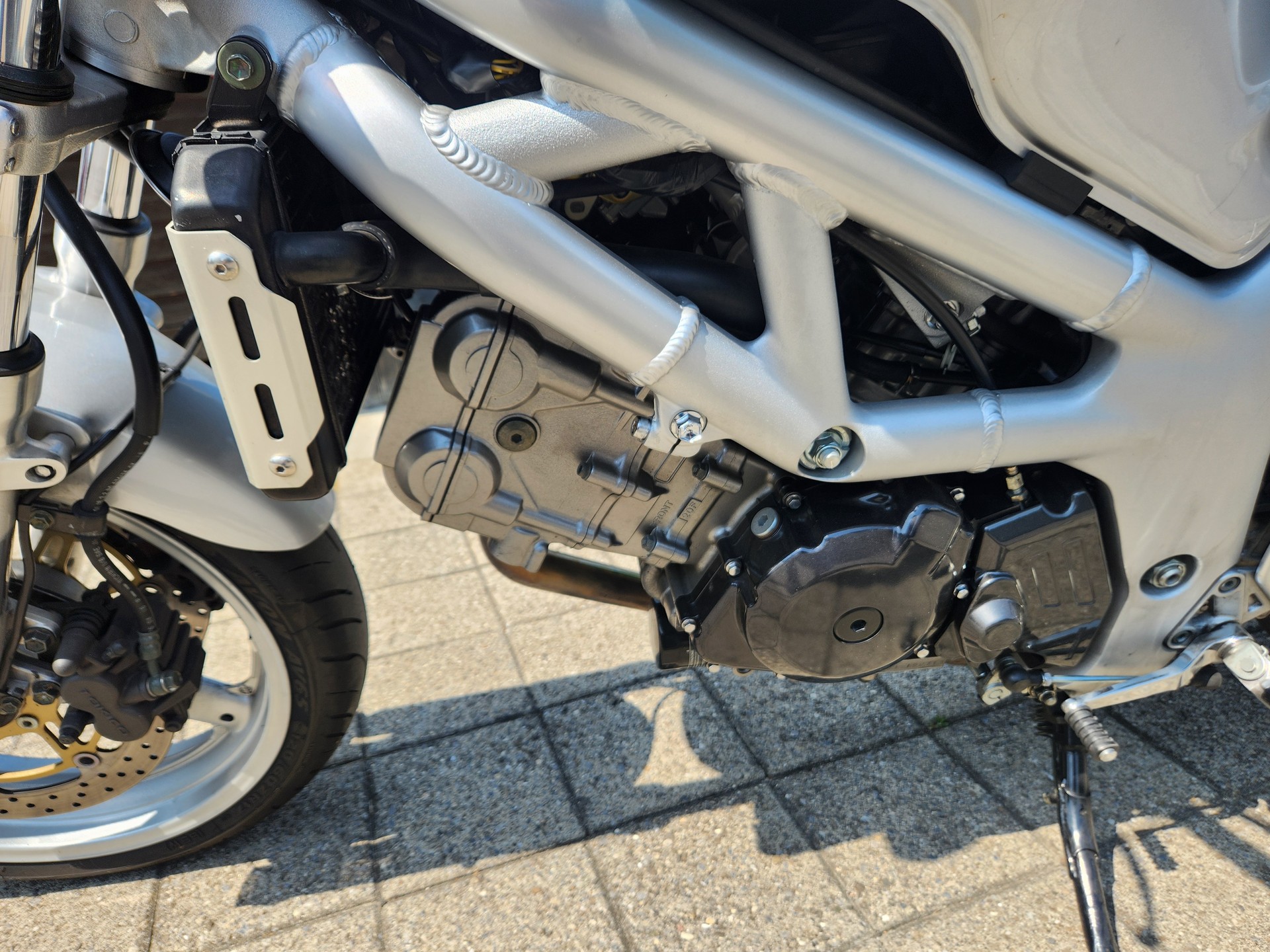 SUZUKI SV 650-image-11