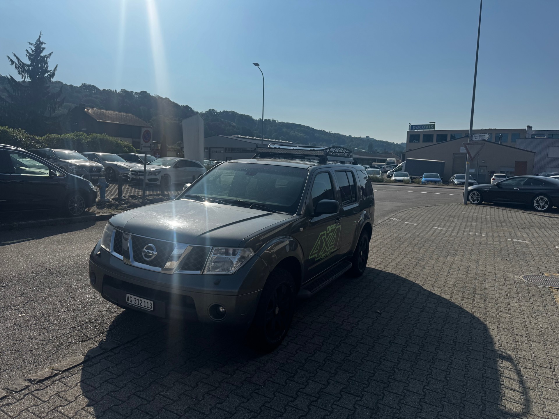 NISSAN Pathfinder 2.5 dCi LE AB MFK-image-1