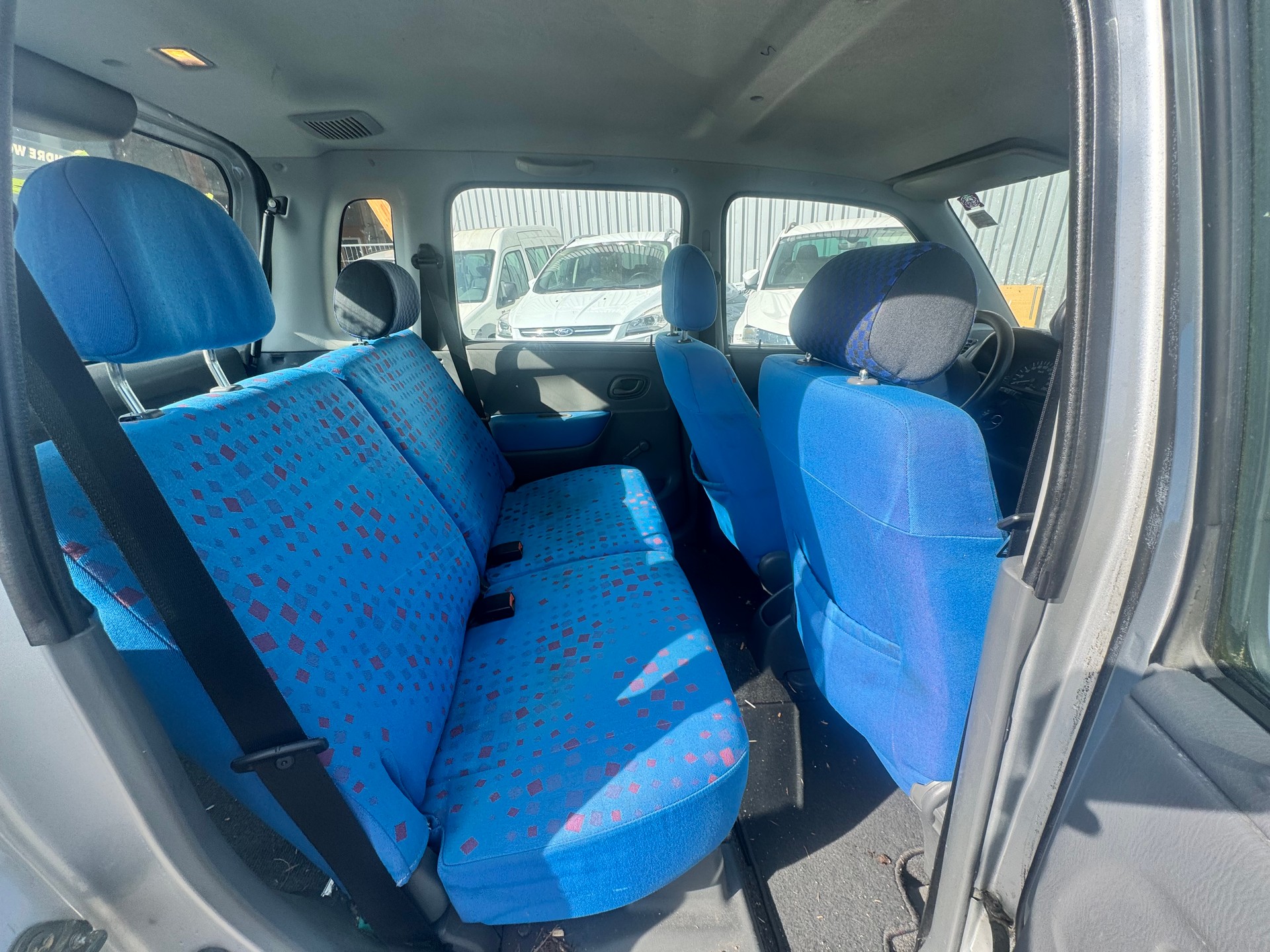 OPEL Agila 1.0 12V Comfort-image-12