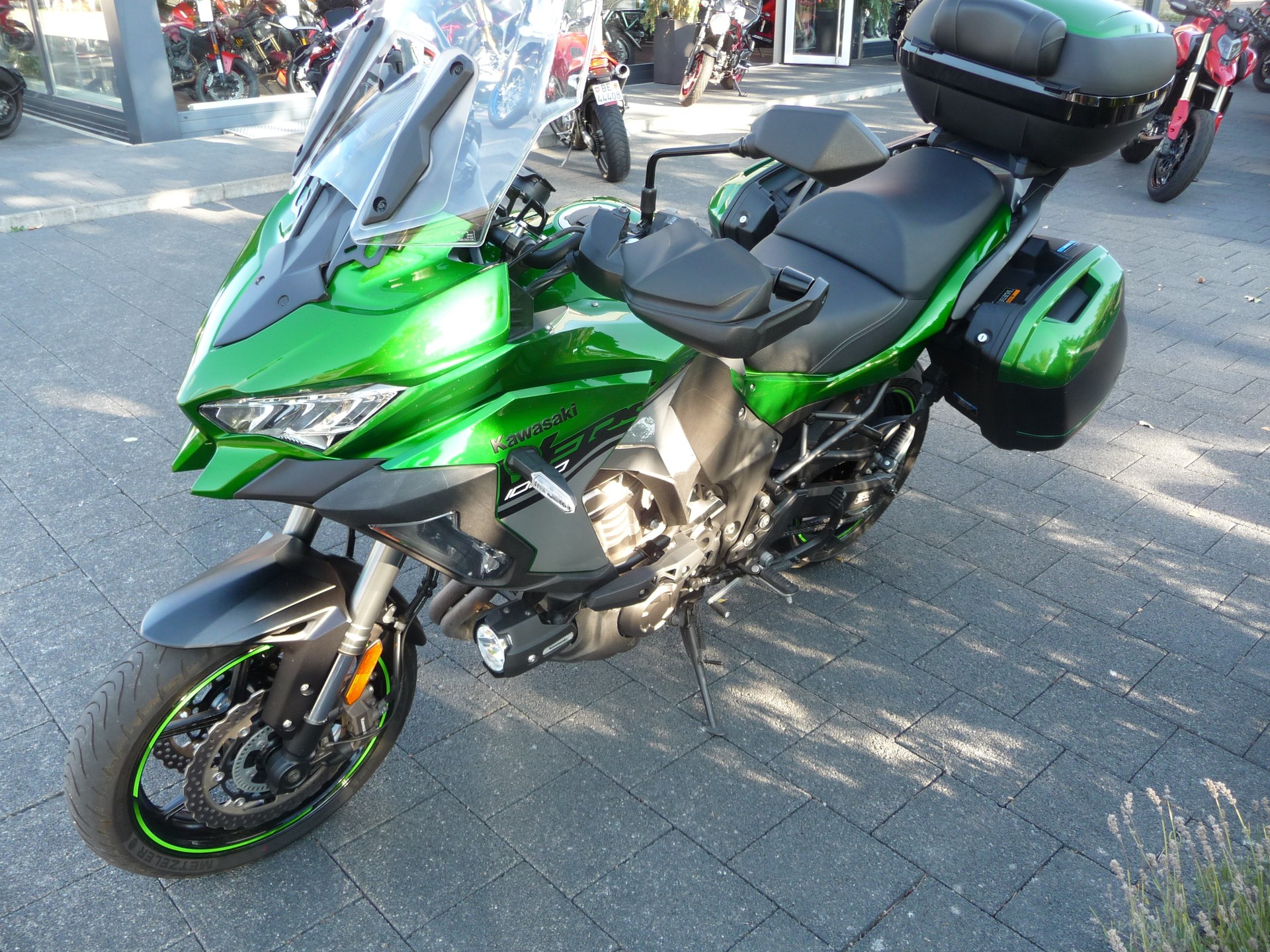 KAWASAKI Versys 1000 SE Grand Tourer-image-4