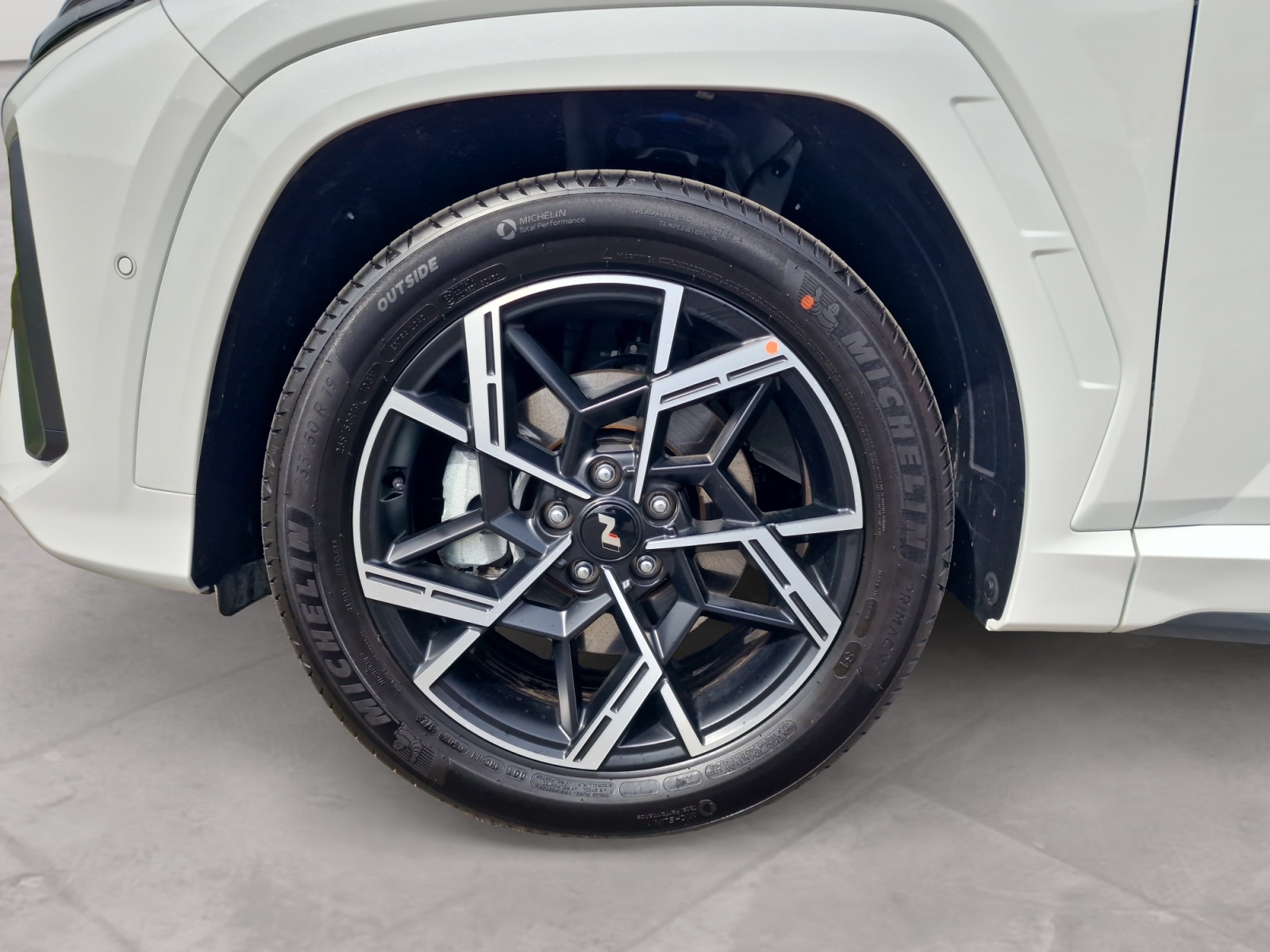 HYUNDAI Tucson 1.6 T-GDI N-Line 4x4 180PS Panorama-image-9