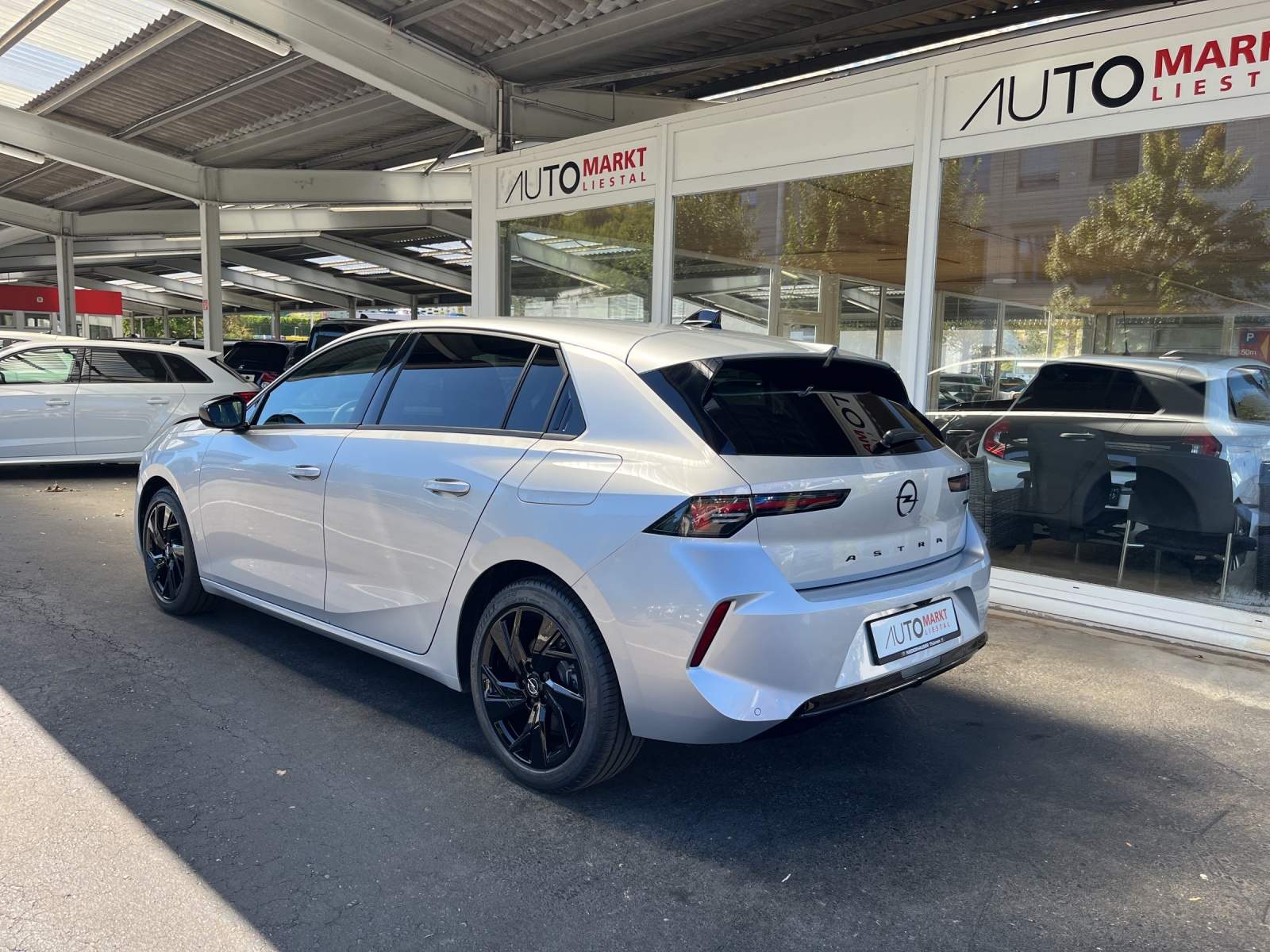 OPEL Astra 1.6 PHEV Turbo Swiss Plus A-showroom-element-2