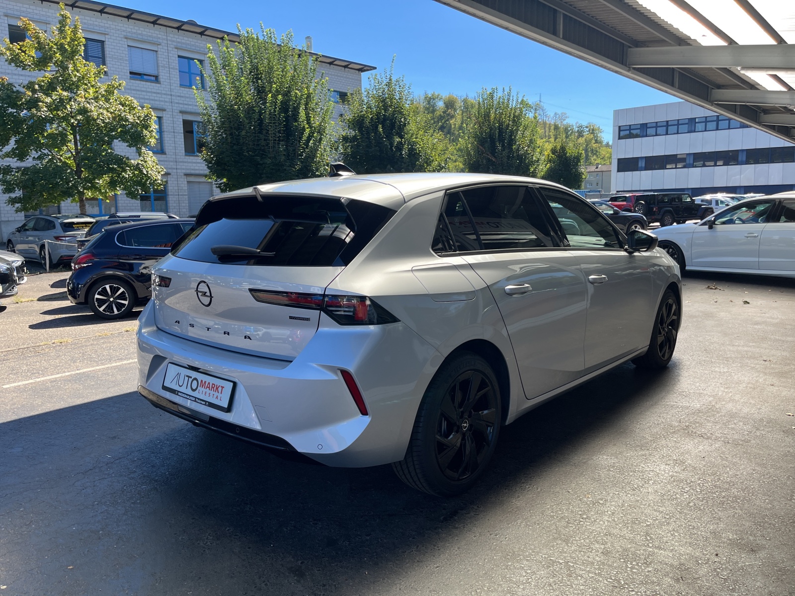 OPEL Astra 1.6 PHEV Turbo Swiss Plus A-image-4