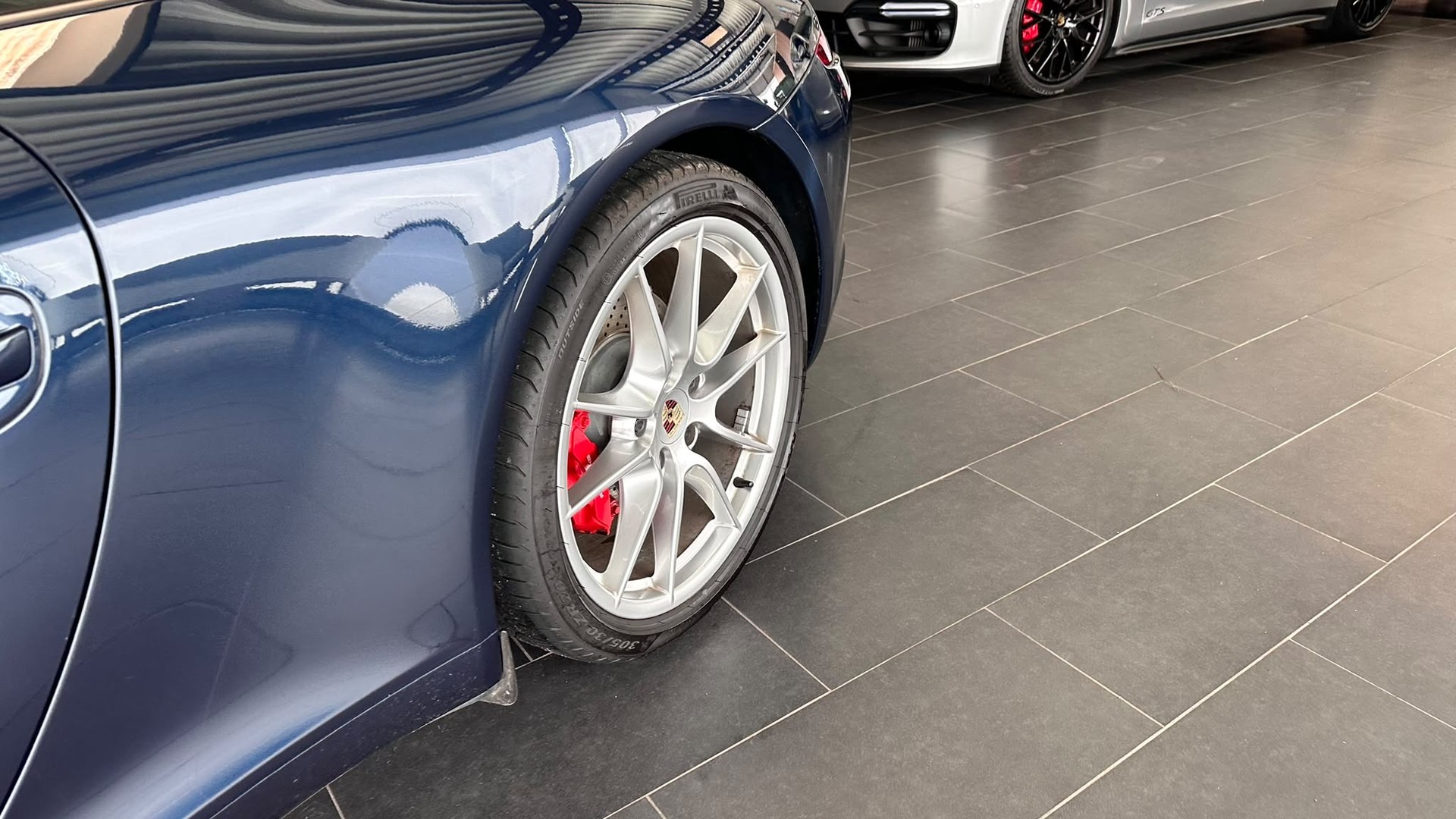 PORSCHE 911 Coupé 3.8 Carrera S PDK-image-17