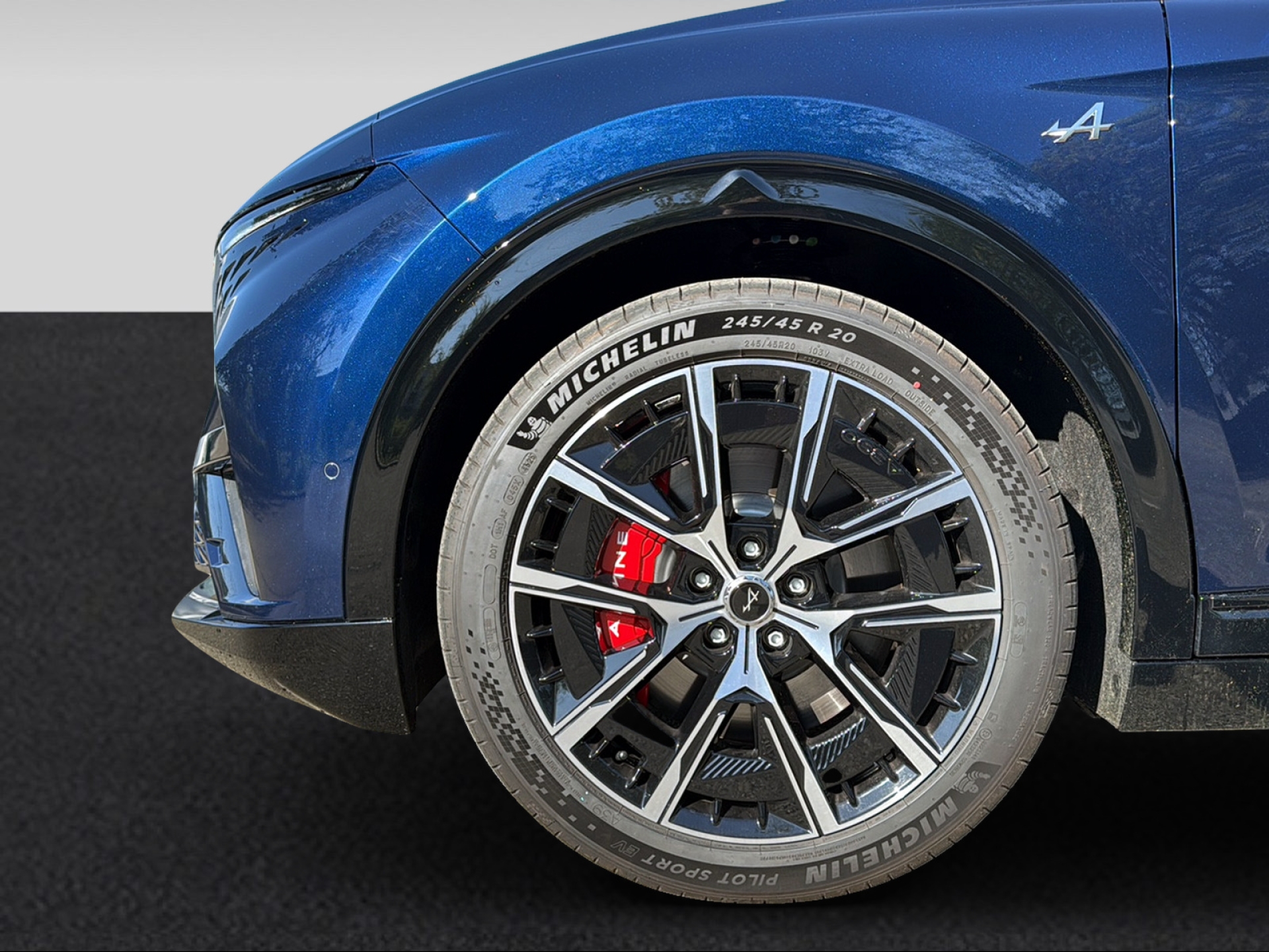 ALPINE A390-image-3