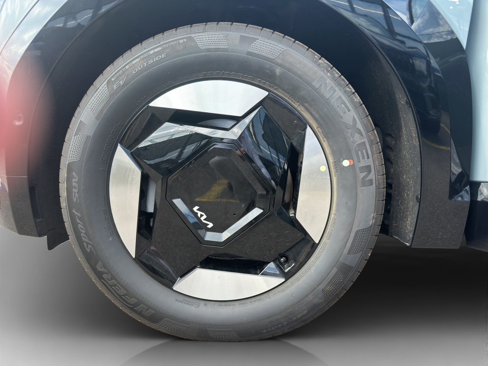 KIA EV9 99.8 kWh Earth 4x4-image-9