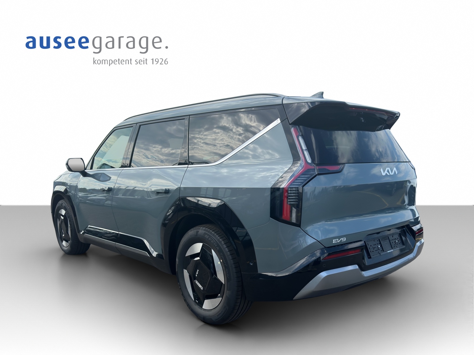 KIA EV9 99.8 kWh Earth 4x4-showroom-element-2