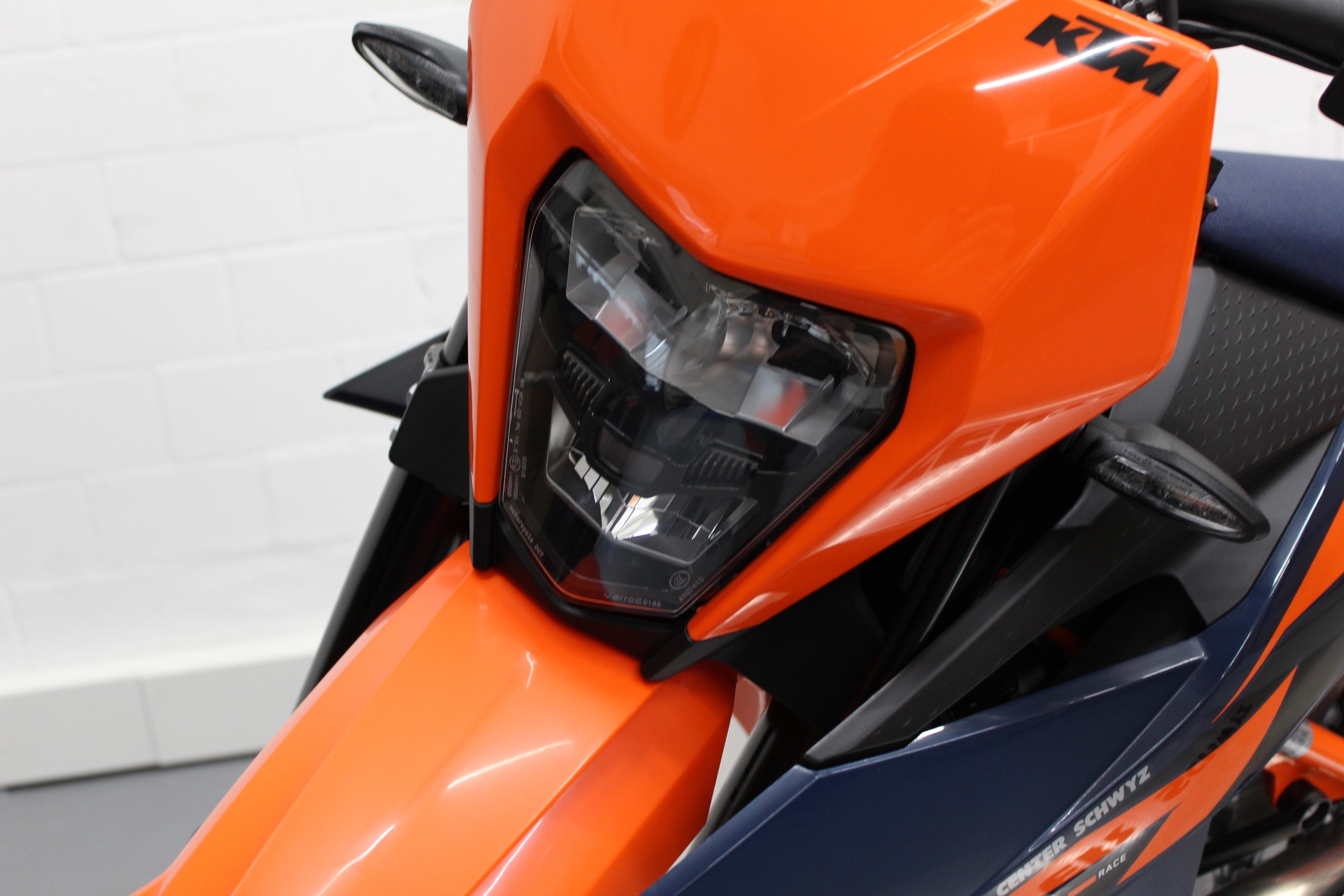 KTM 690 SMC R-image-5