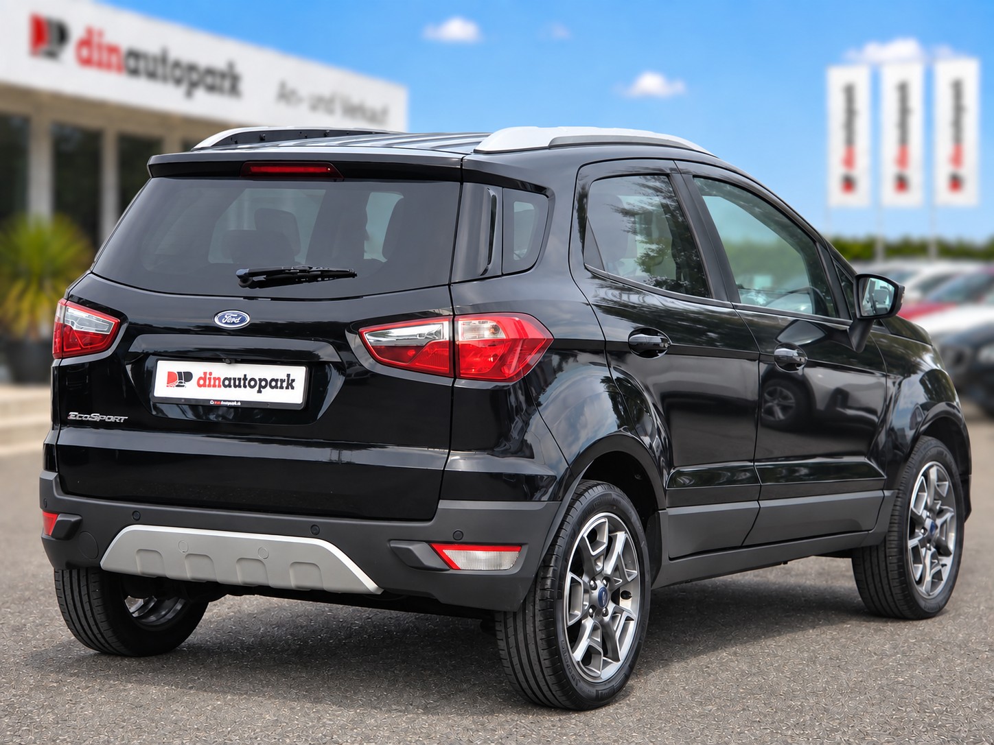 FORD EcoSport 1.5 Titanium PowerShift * CH-Fahrzeug * Top Zustand *-showroom-element-3