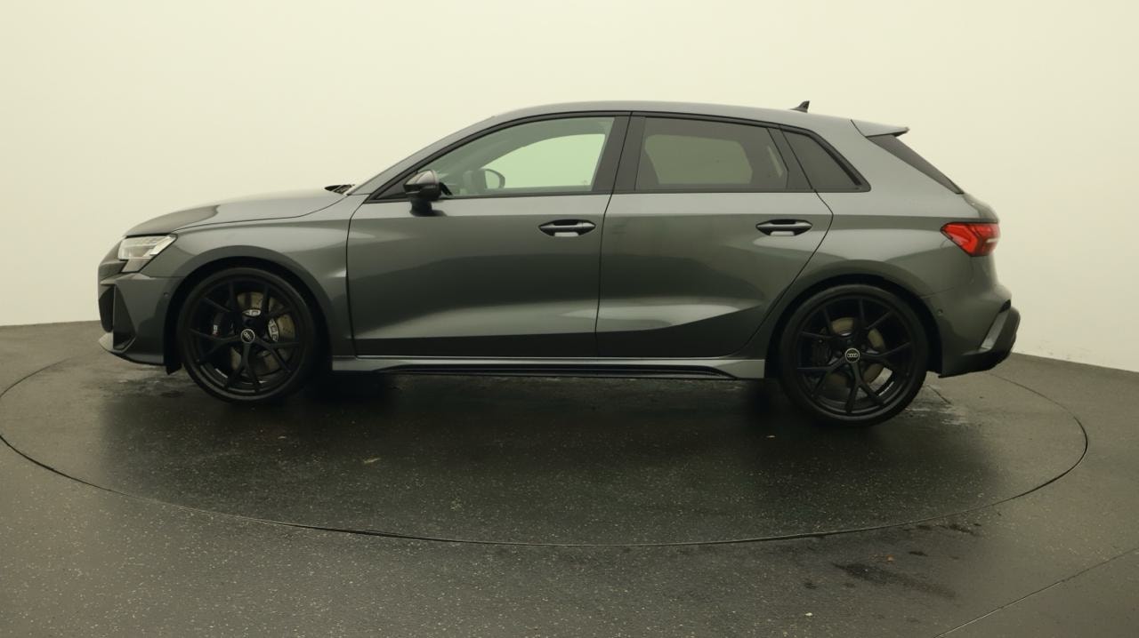 AUDI RS3 Sportback 2.5 TSI quattro S-tronic-showroom-element-1