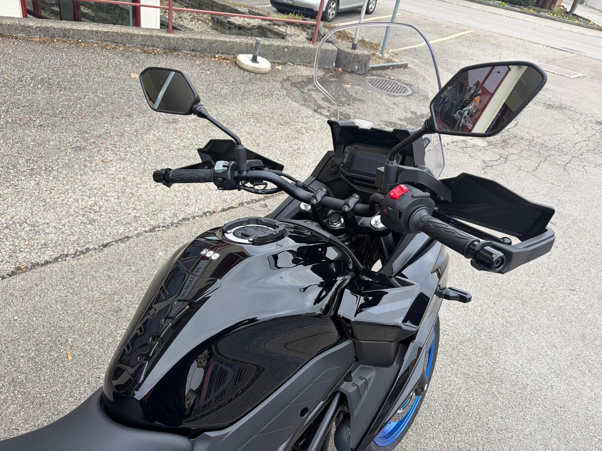 SUZUKI Touring-image-5