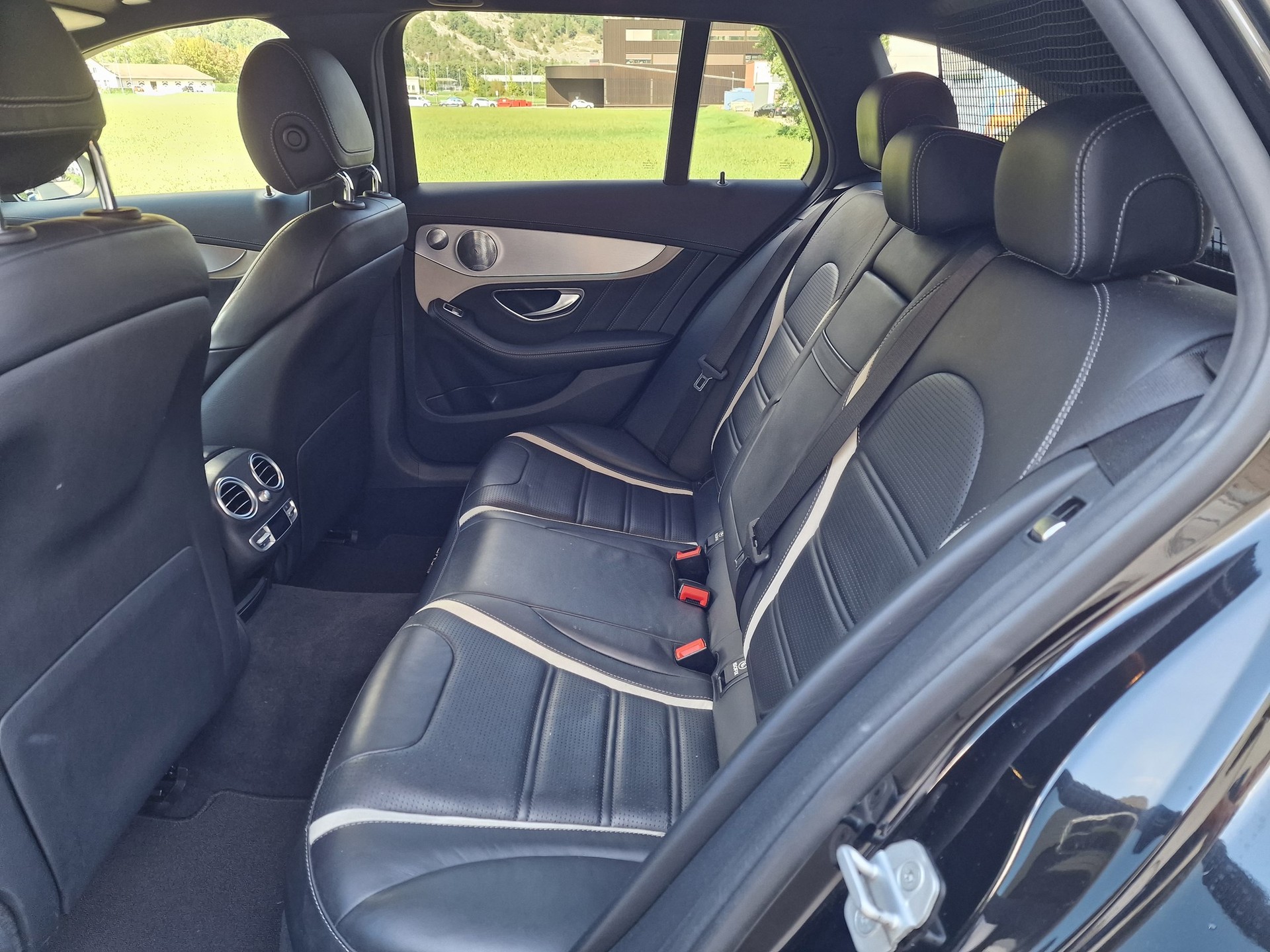 MERCEDES-BENZ C 63 S AMG Speedshift-image-17