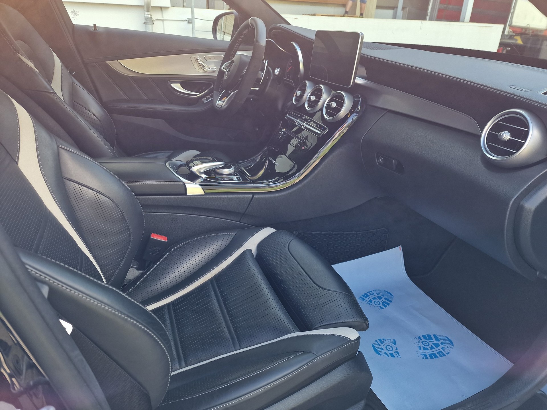 MERCEDES-BENZ C 63 S AMG Speedshift-image-15