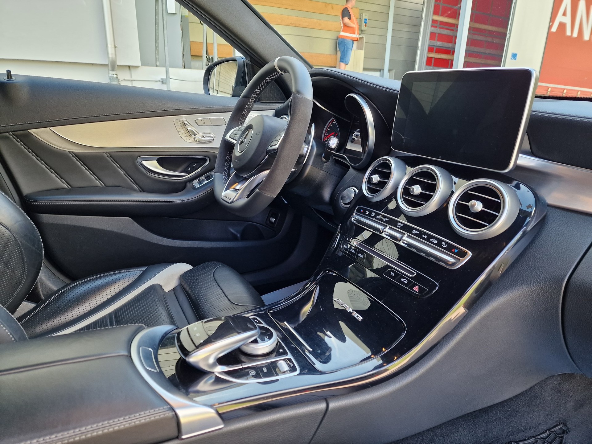 MERCEDES-BENZ C 63 S AMG Speedshift-image-14