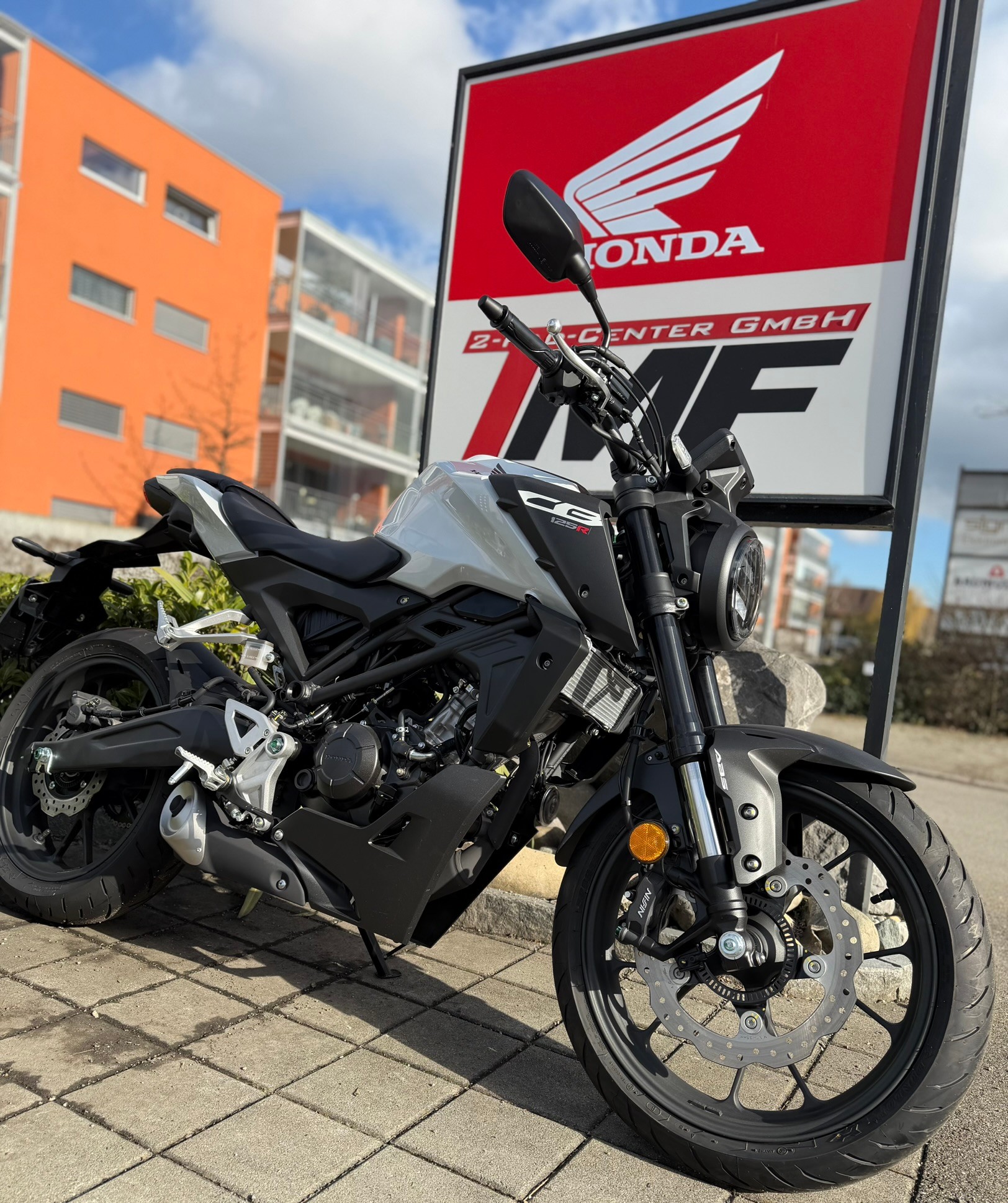 HONDA CB125RA-image-1
