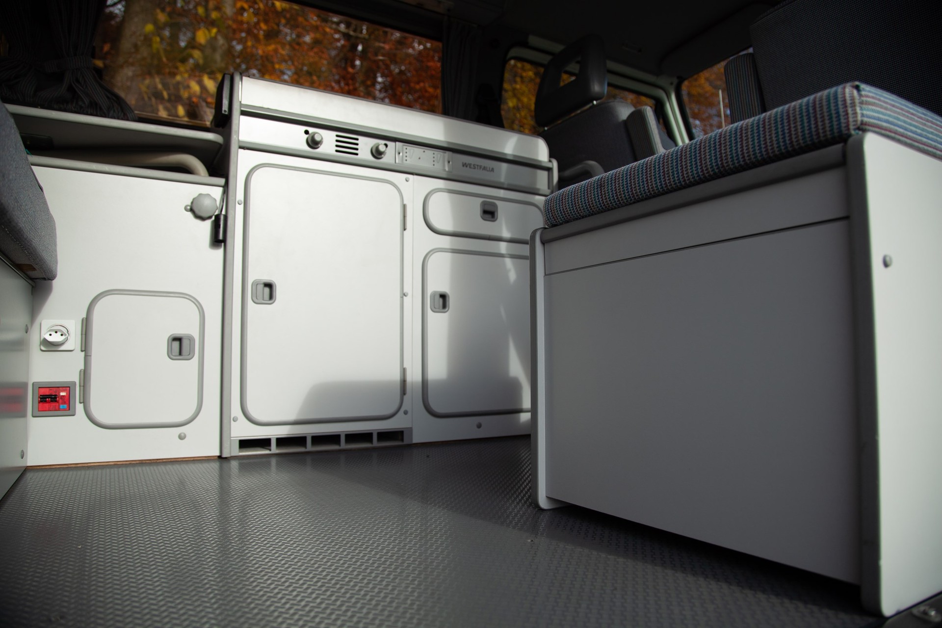 VW Typ 2 Atlantic-image-6
