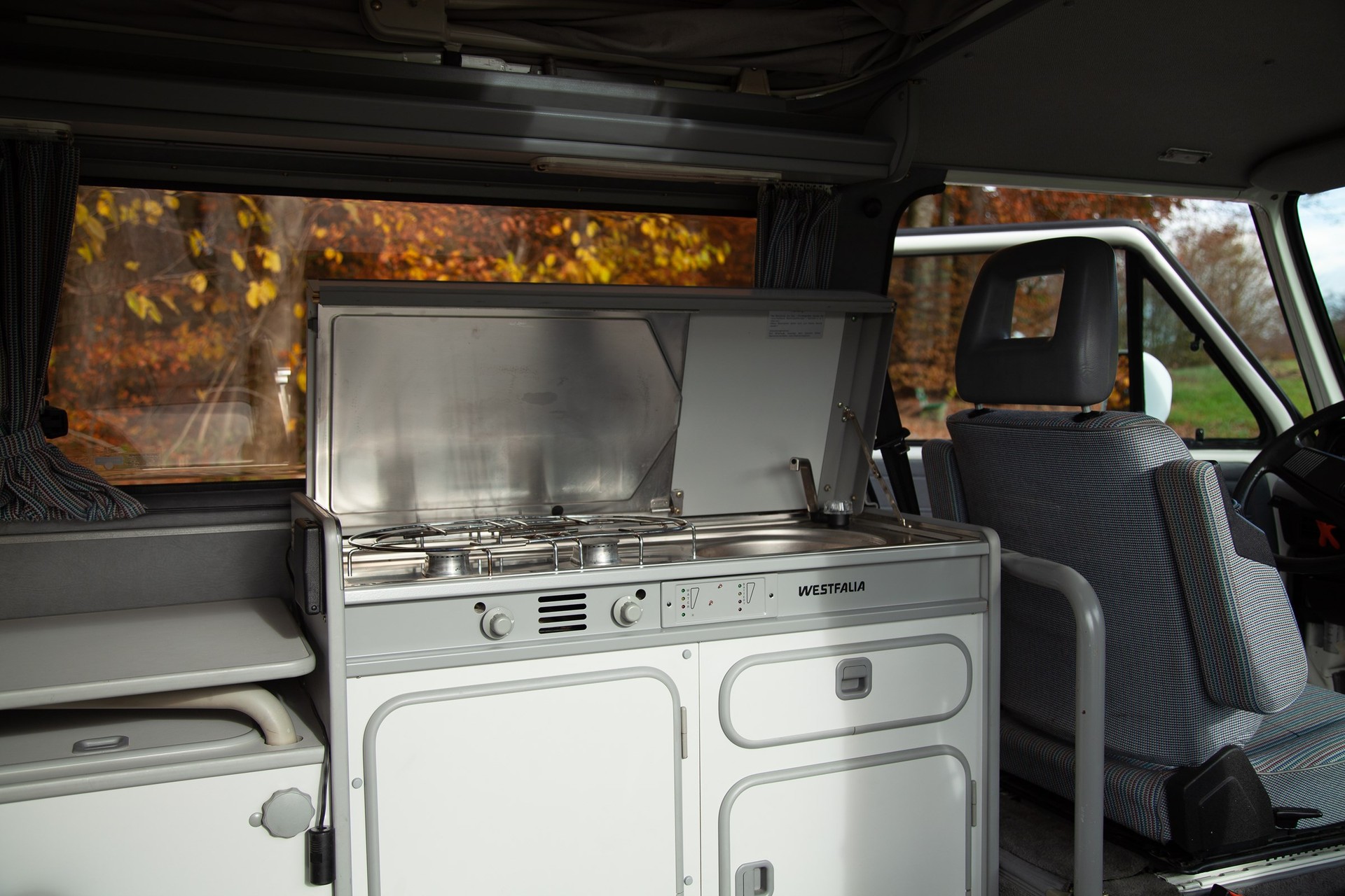 VW Typ 2 Atlantic-image-11