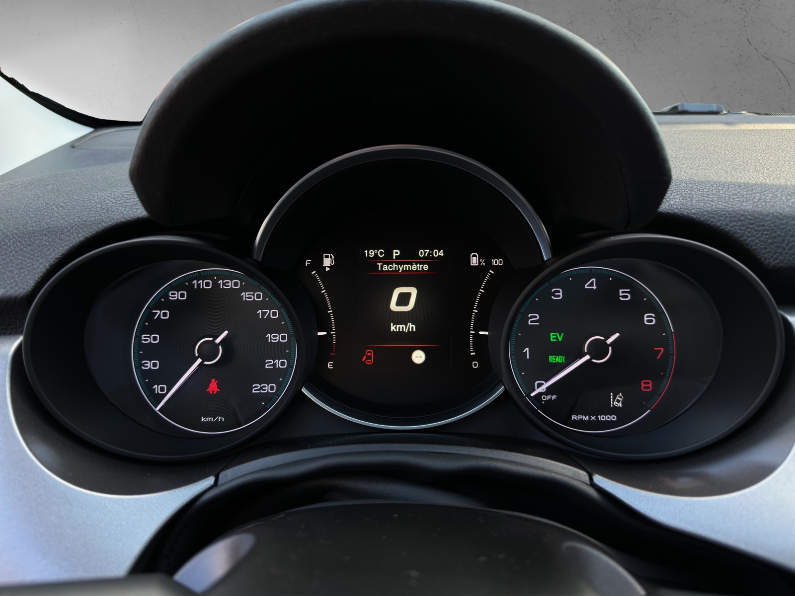 FIAT 500X 1.5 Hybrid Sport DCT-image-9