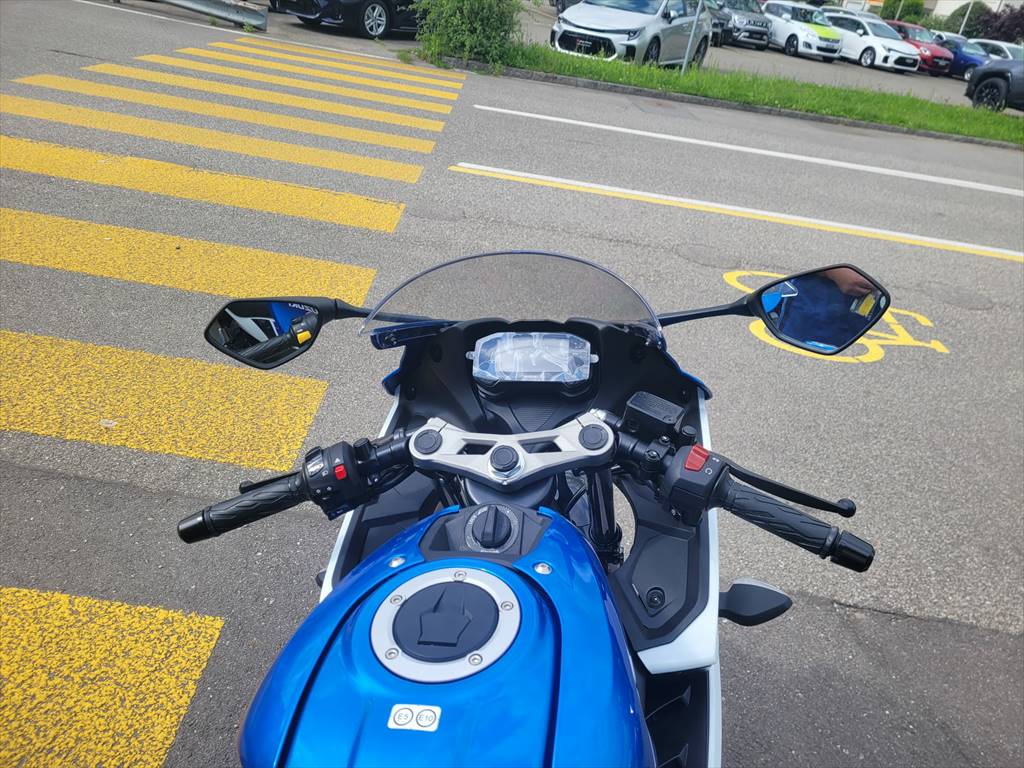 SUZUKI GSX-R 125-image-4